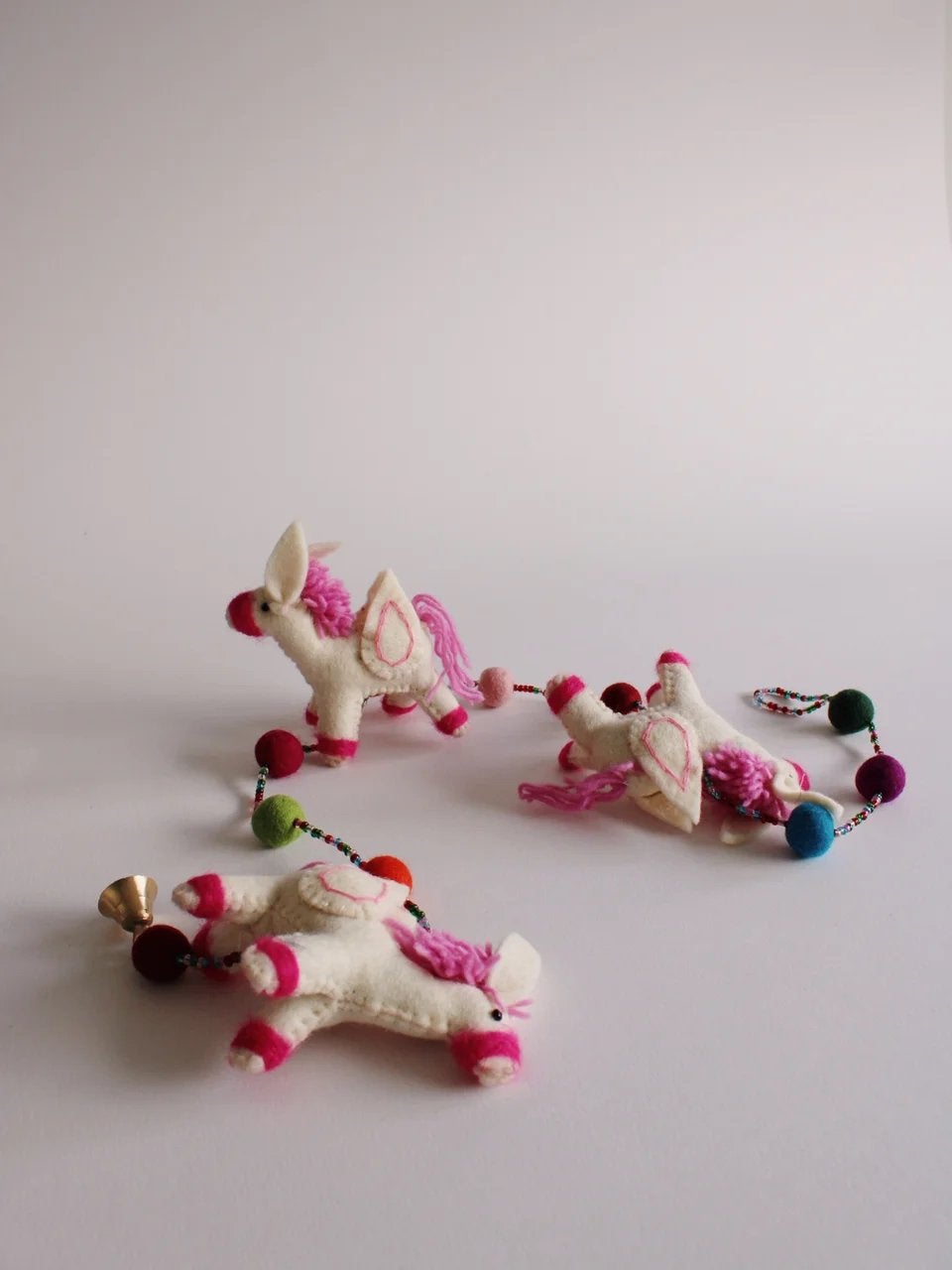 VILTEN HANGER MET KRALEN | EENHOORN (NIEUW), Wolvilt, -, Figuurtje(s), -