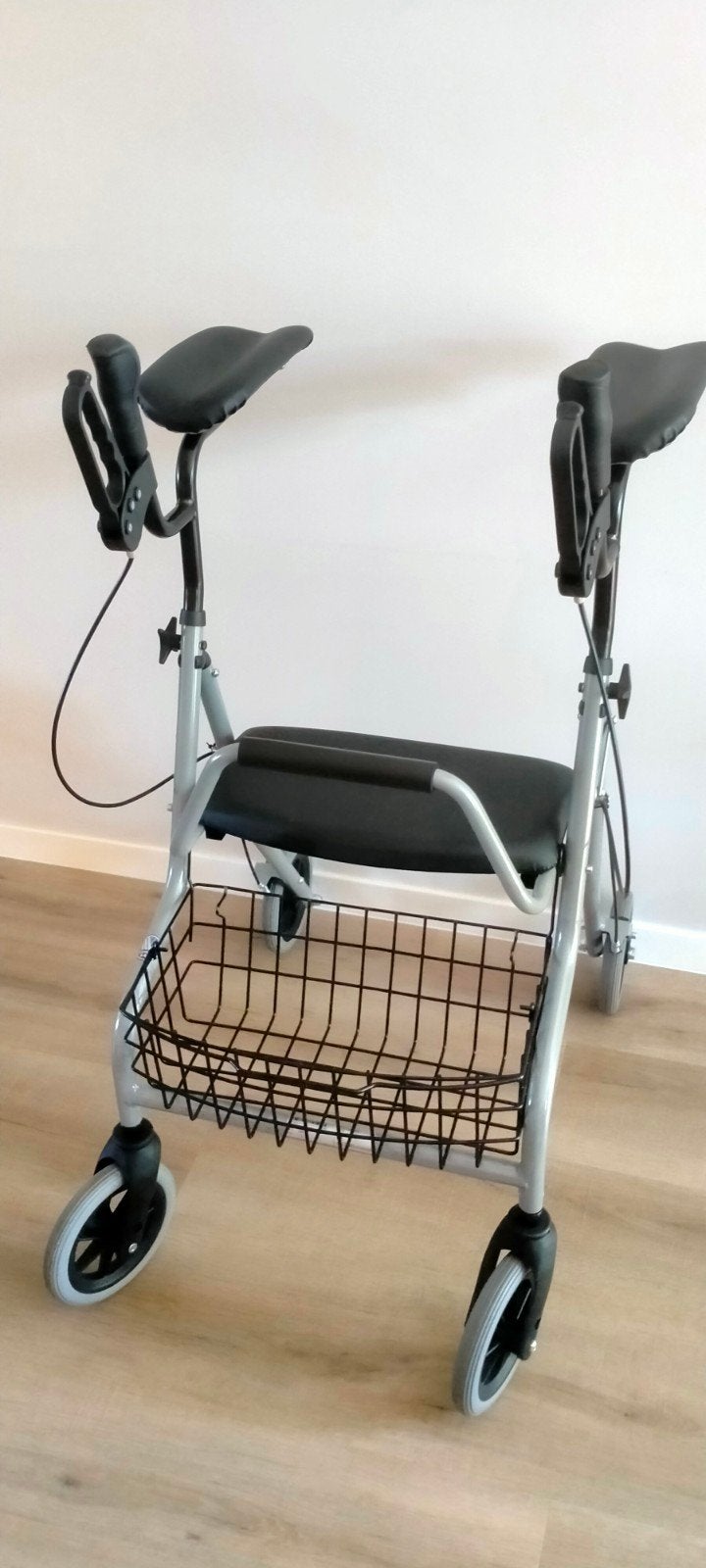 Vermeiren 276 Walker rollator met onderarmsteun/armschalen., Diversen, Ophalen, Opvouwbaar, Nieuw