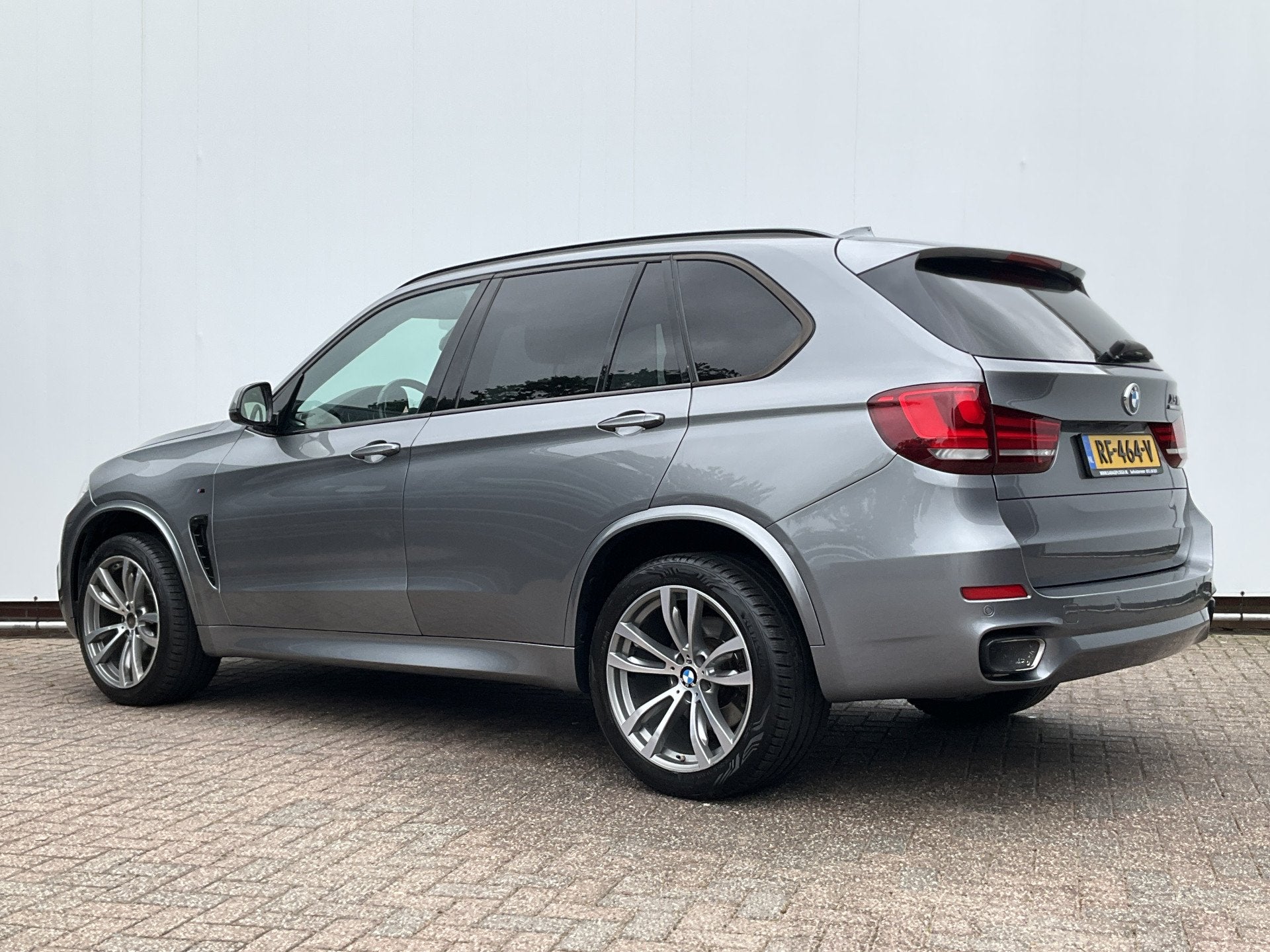 BMW X5 xDrive40d High Executive M-Sport Afn.Trekhaak Pano HK, Auto's, Gebruikt, 2993 cc, 255 €/maand, Leder