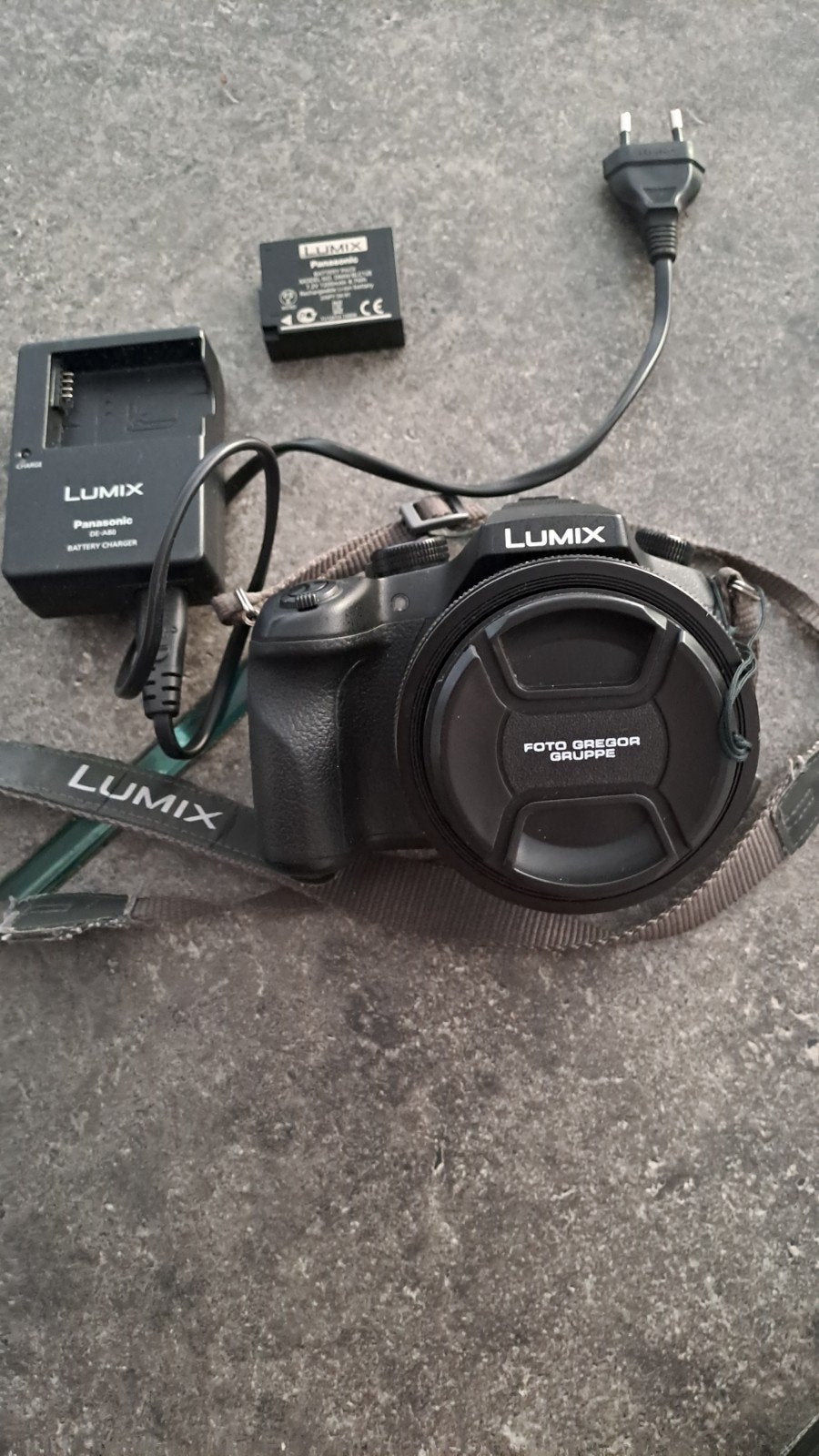 Panasonic Lumix DMC-FZ1000 met Leica zoomlens, Panasonic, Accu, Ophalen of Verzenden, Zo goed als nieuw