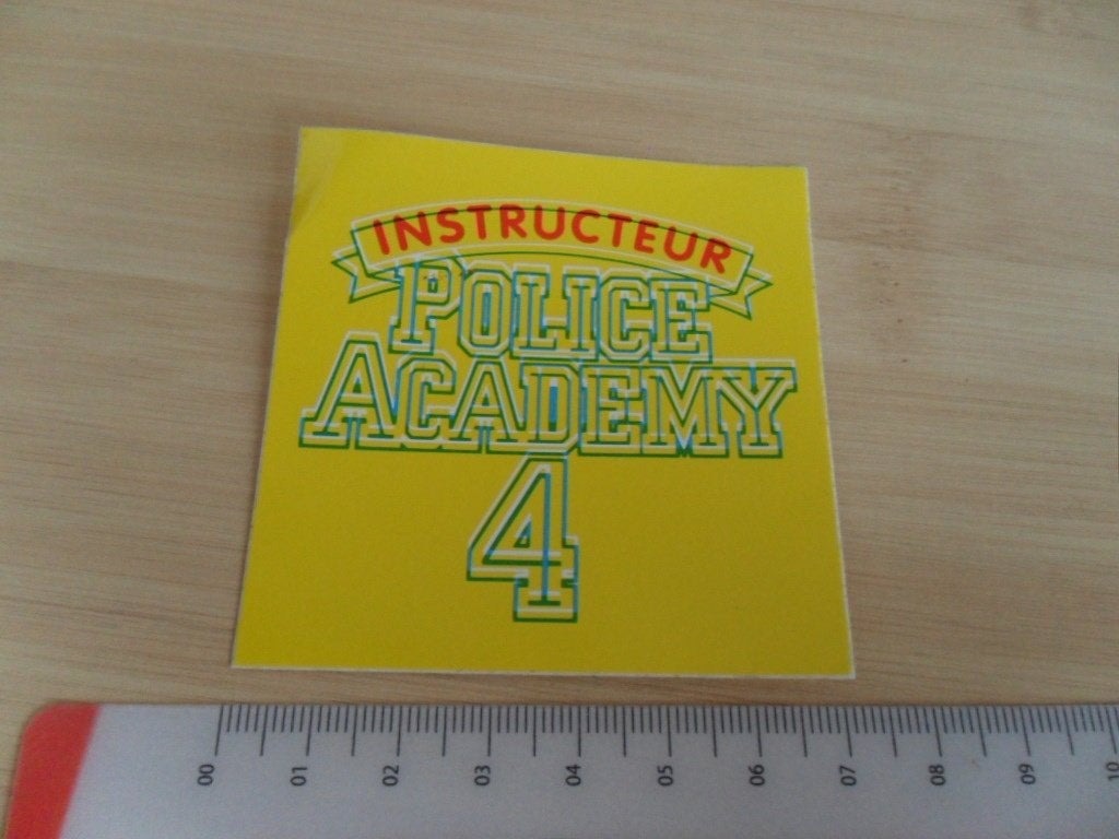sticker police academy 4 instructeur, Ophalen, Zo goed als nieuw