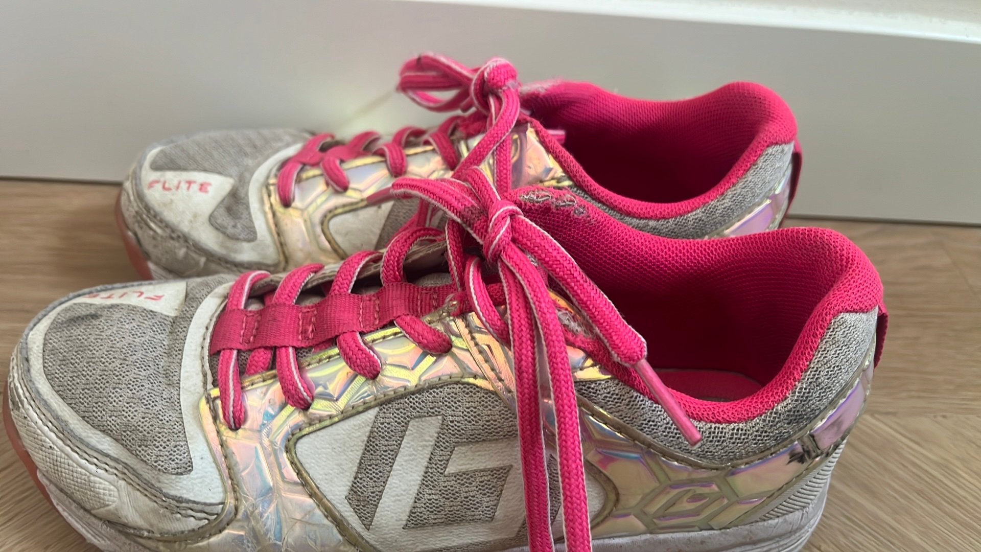 Hockeyschoenen maat 34, Ophalen of Verzenden, Gebruikt, Schoenen