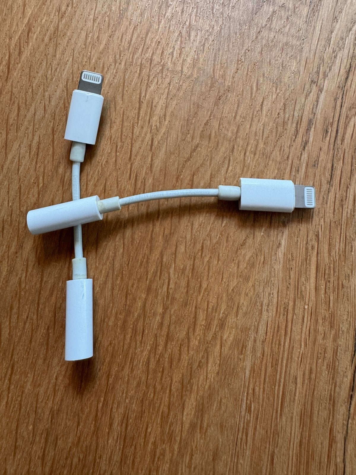 Apple Lightning naar 3.5mm Jack Adapter (2 stuks), Ophalen of Verzenden, Gebruikt, Snoer of kabel, Apple