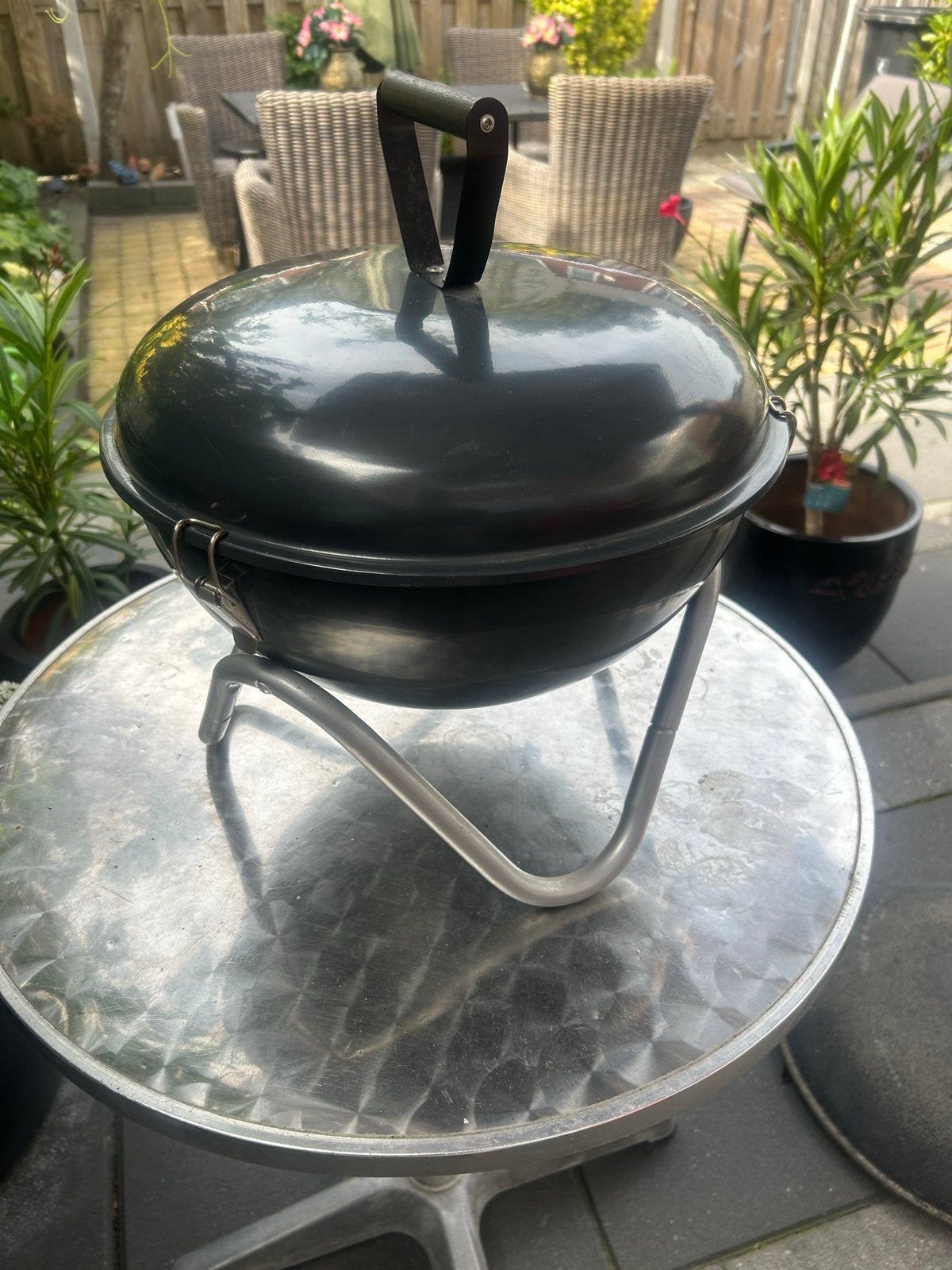 Nieuwe, stevige BBQ - Compact en ongebruikt, Ophalen of Verzenden, Nieuw
