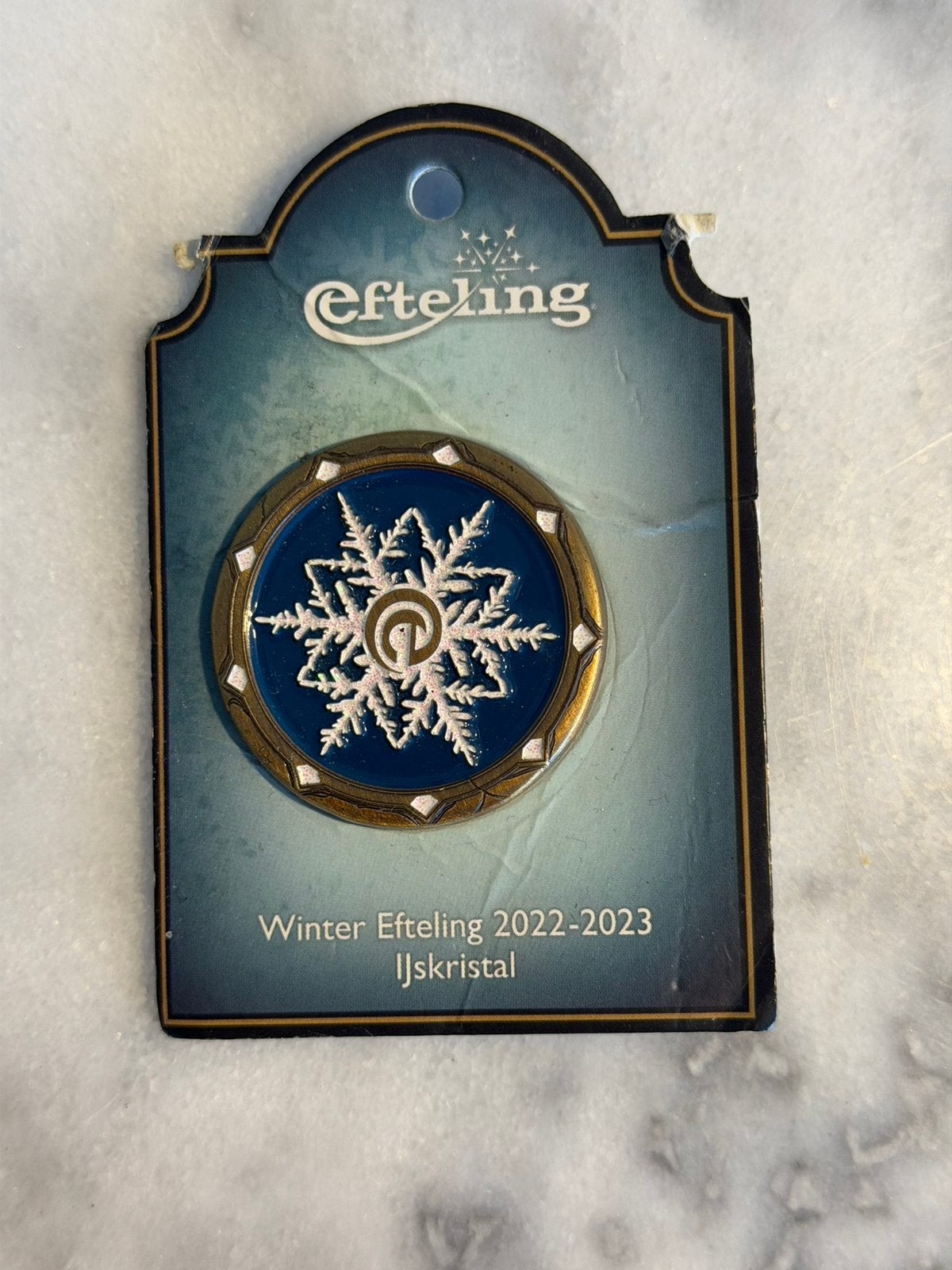 Winter Efteling 2022-2023 pin IJskristal, Ophalen of Verzenden, Nieuw, Button of Speldje