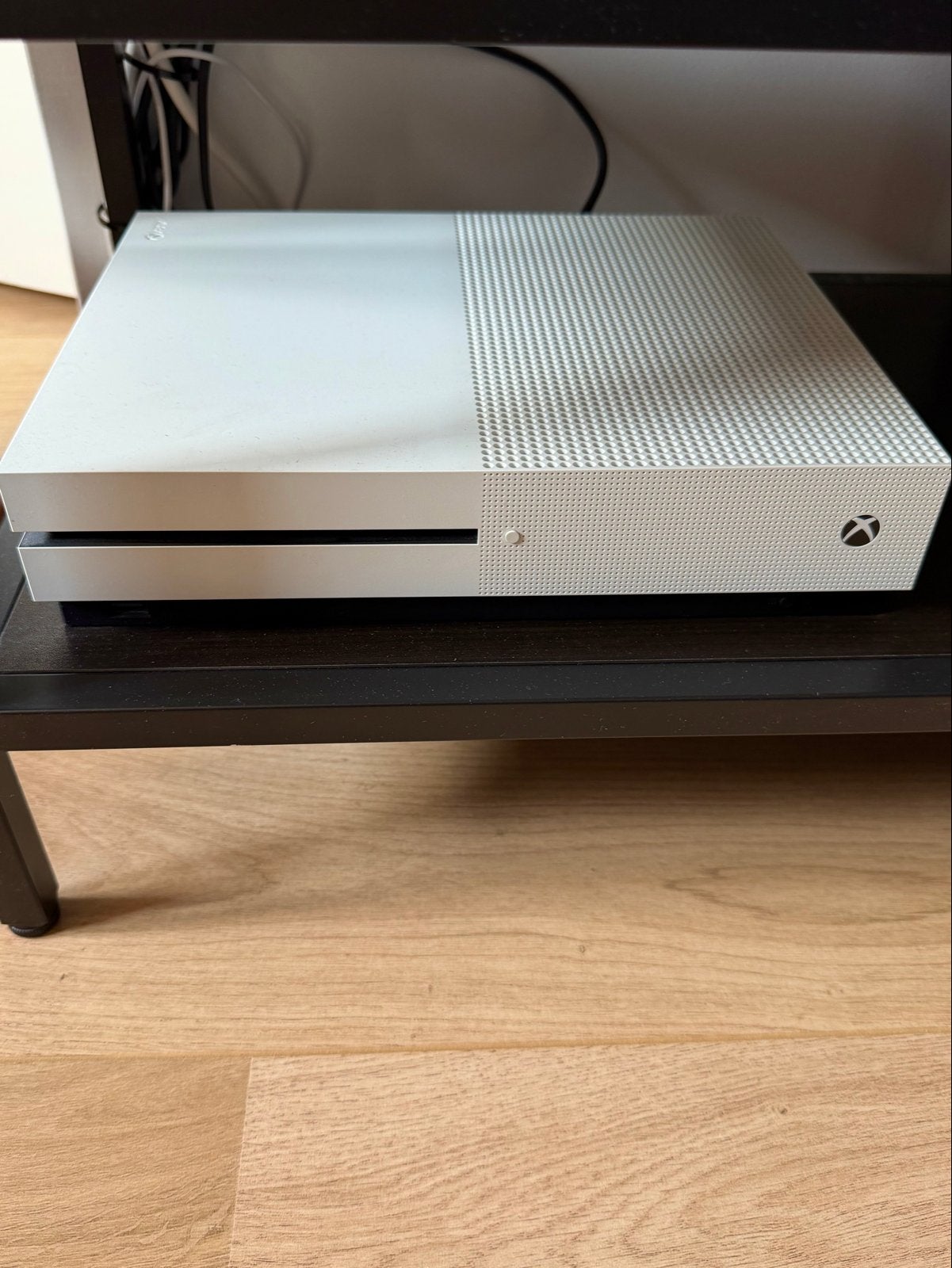 Xbox One S met 2 controllers, Spelcomputers en Games, Spelcomputers | Xbox One, Ophalen, Met 2 controllers, Xbox One S, Zo goed als nieuw
