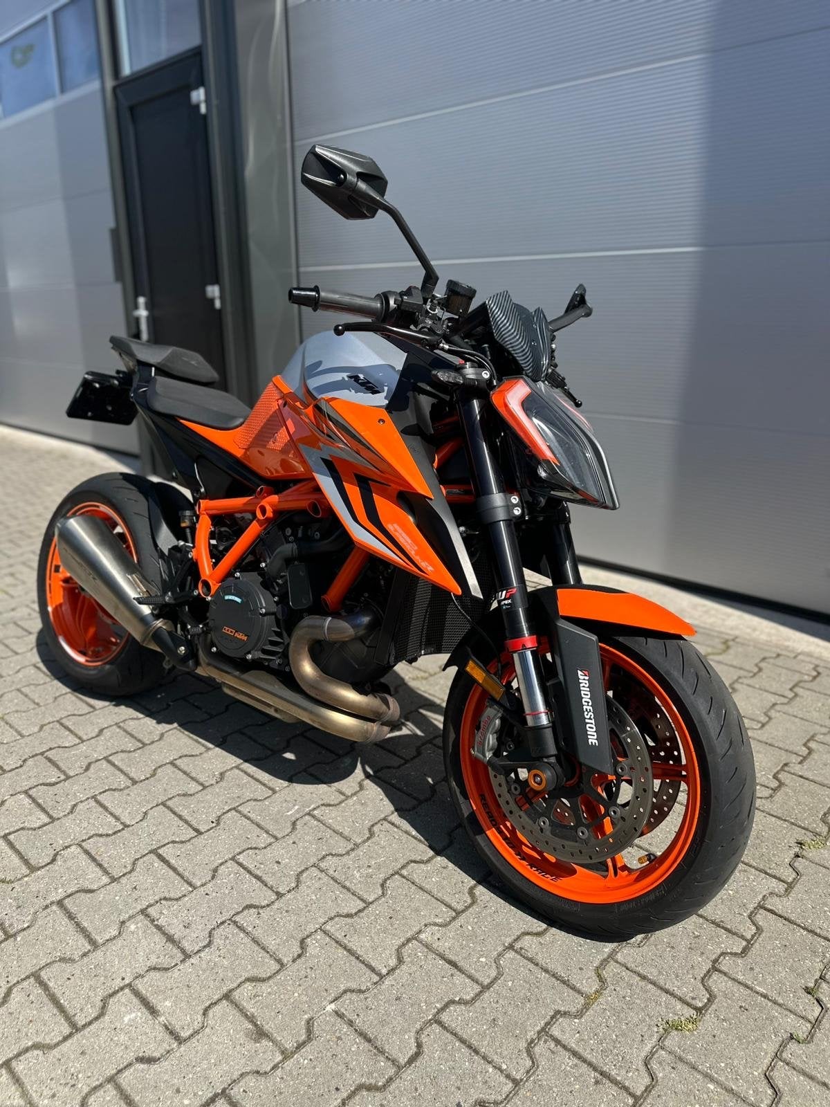 Titel: KTM 1290 SuperDuke R + Tech Pakket + 2 JAAR GARANTIE!