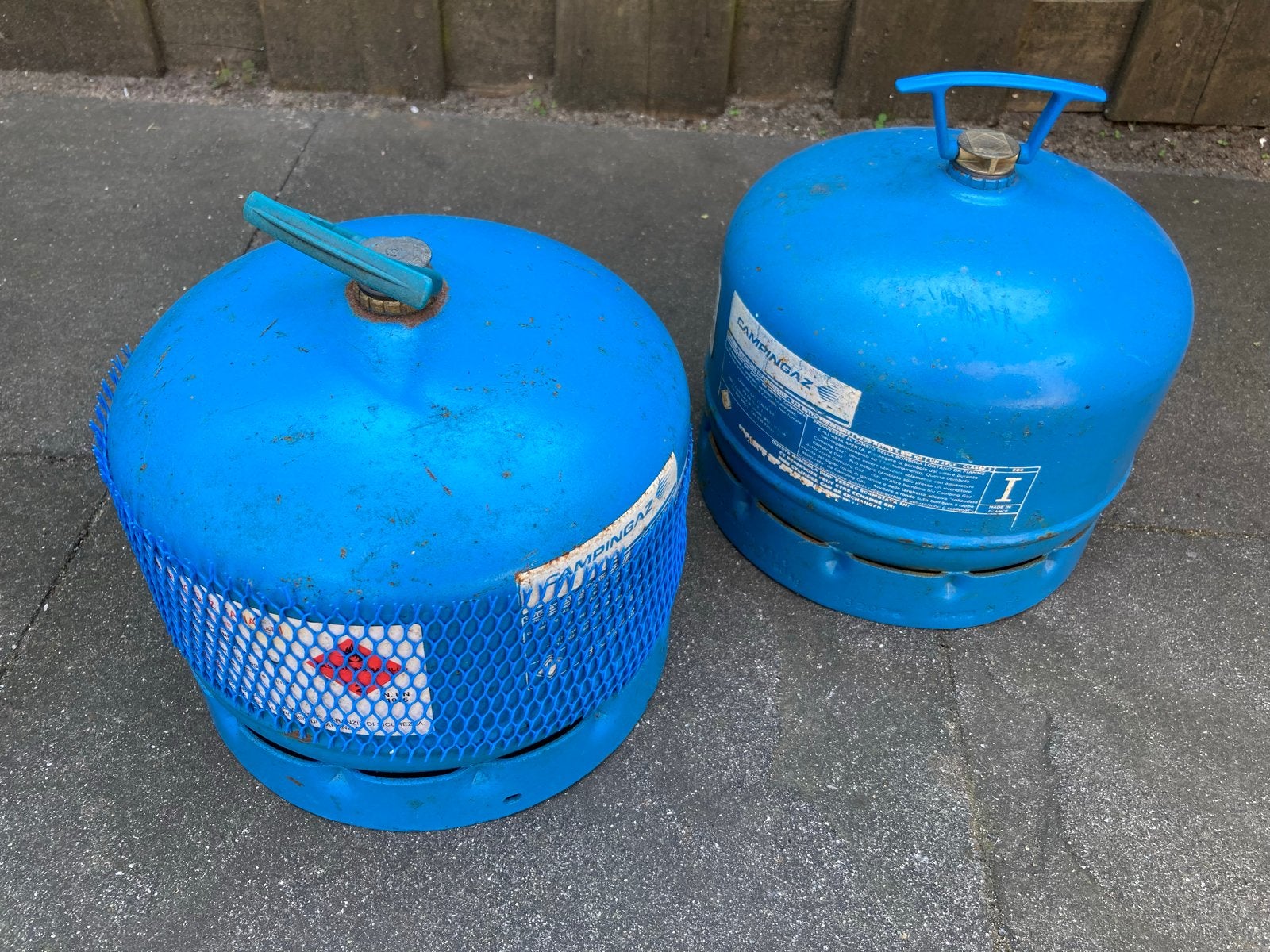 Butaan gasfles 2 kg - compact en handig, Caravans en Kamperen, Kampeeraccessoires, Ophalen of Verzenden, Gebruikt