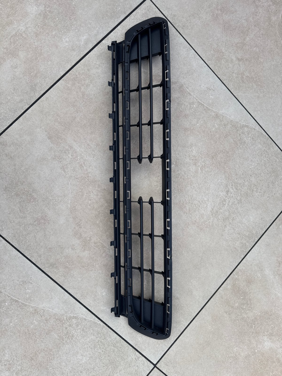 Grill bumper onderkant Golf 7 met ACC opening, Auto-onderdelen, Ophalen, Nieuw, Bumper, Volkswagen