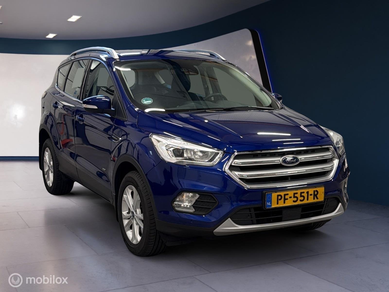 Ford Kuga 1.5 EcoBoost Titanium AUTACCTrekh.Wint, Auto's, Ford, Euro 6, 4 cilinders, 1850 kg, Blauw