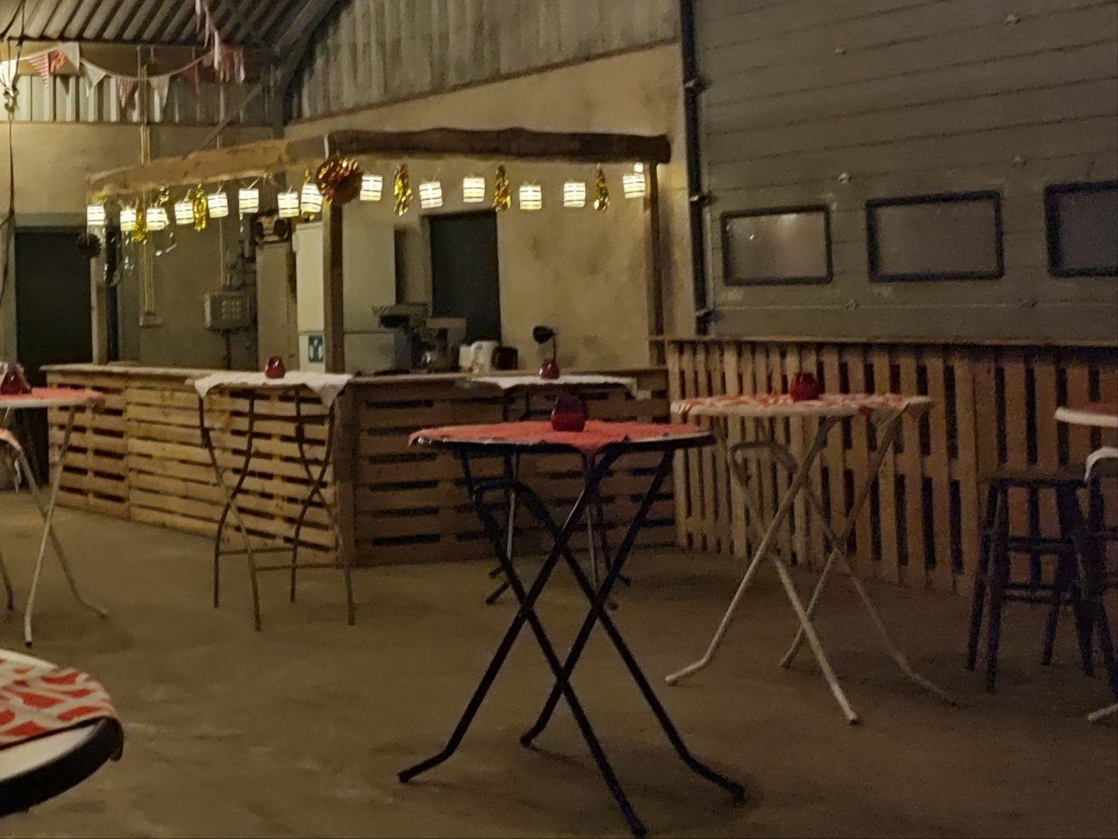 Zelfbouw bar/ toog van houten  palets, Ophalen