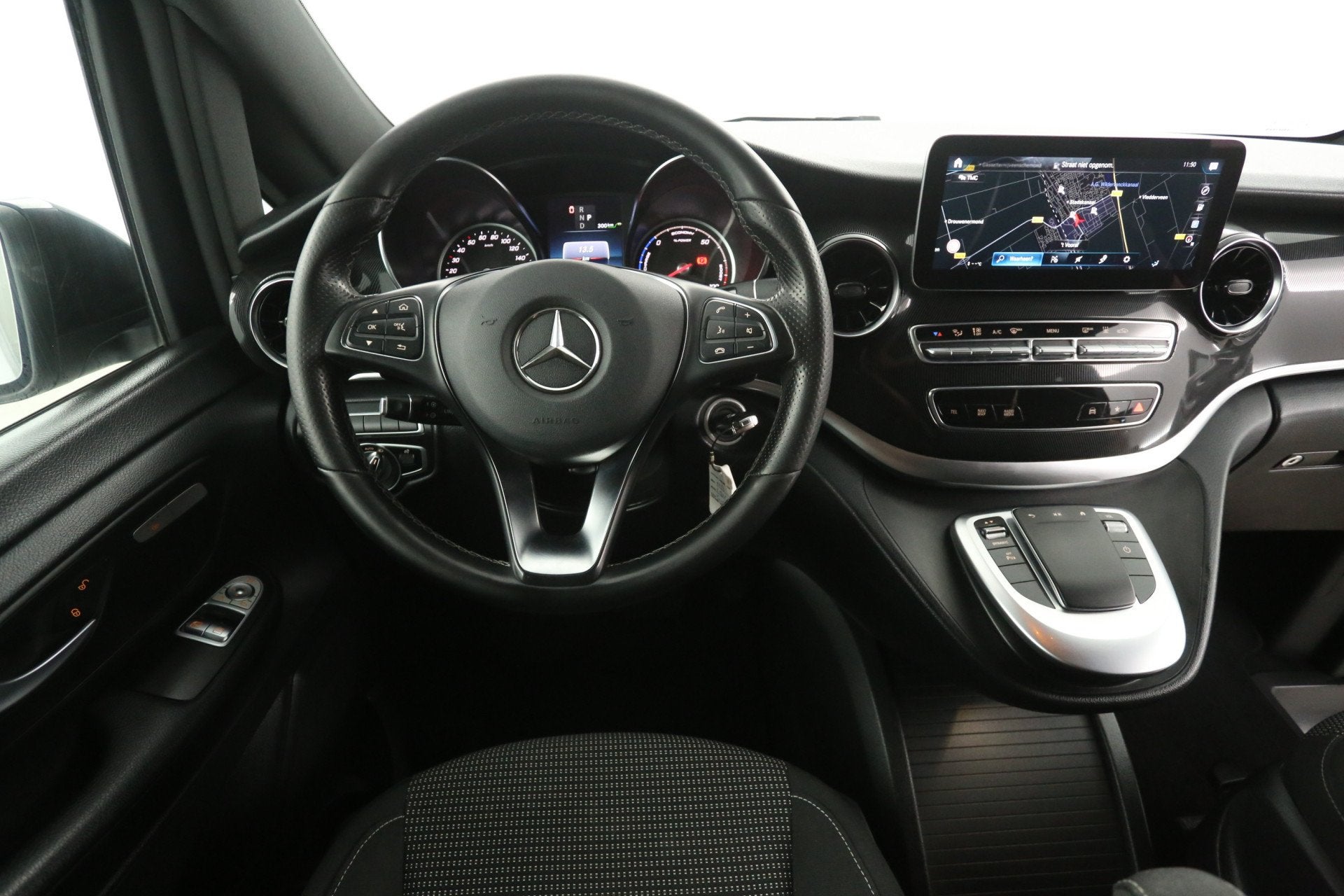 Mercedes-Benz Eqv