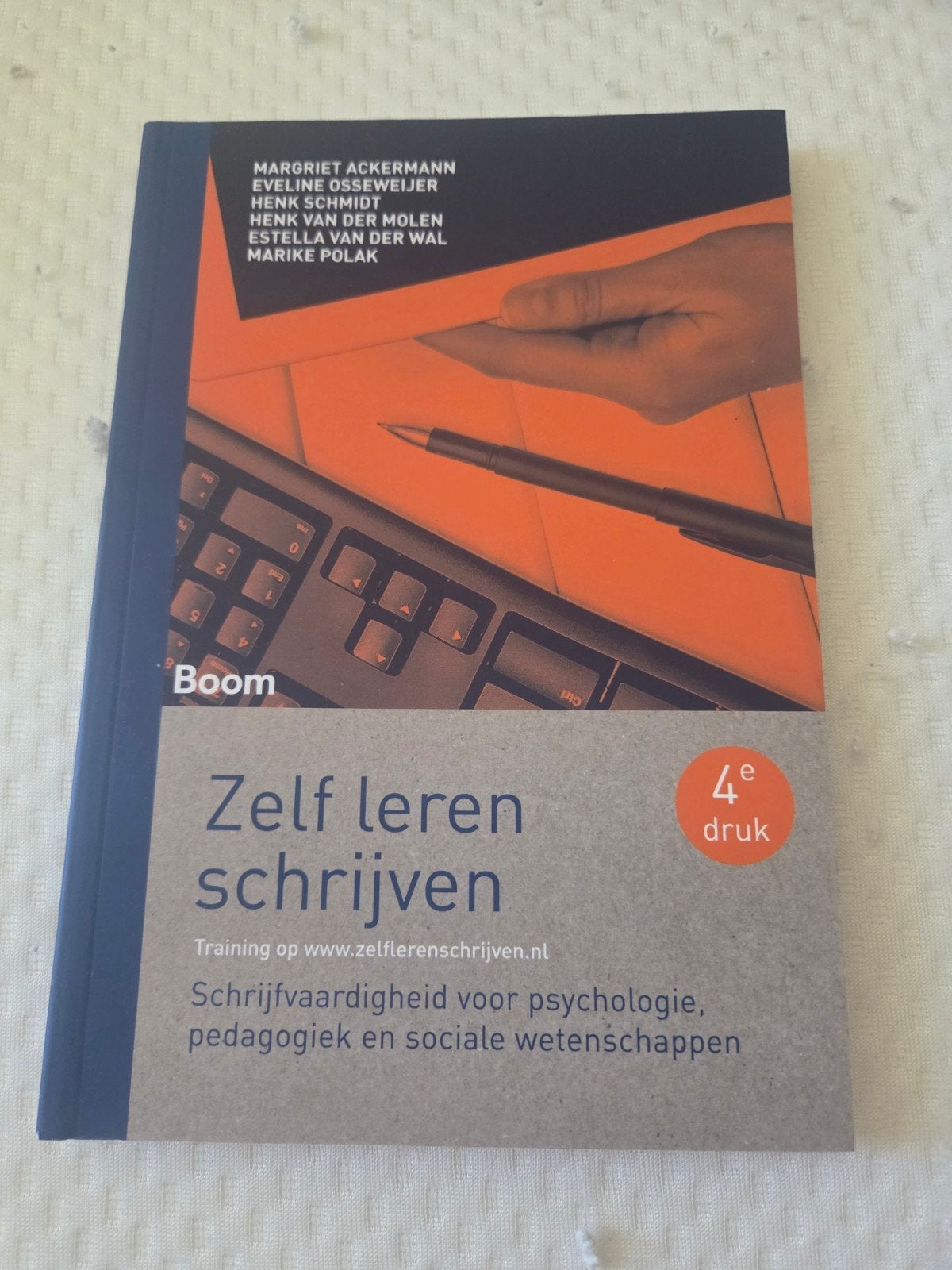 Zelf leren schrijven - Schrijfvaardigheid 4e druk, Zo goed als nieuw, Margriet Ackermann, Eveline Osseweijer,, Gamma, HBO