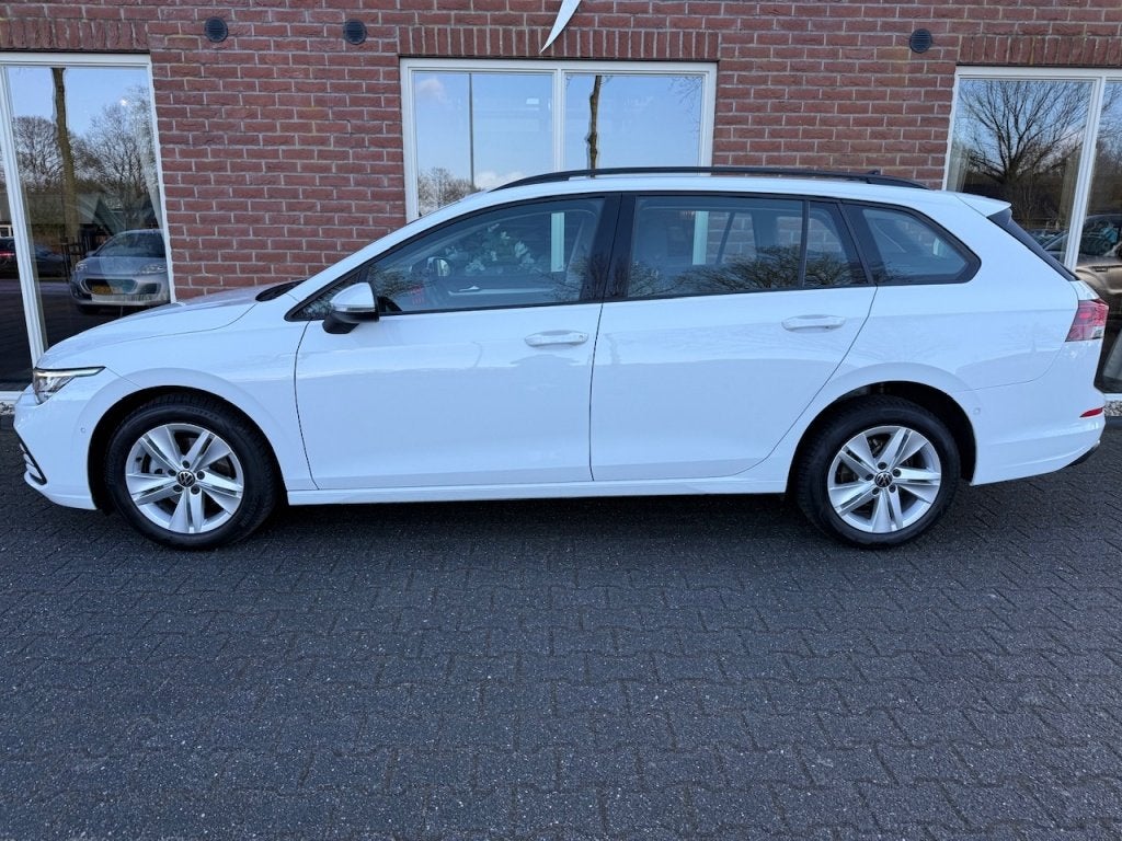 Volkswagen Golf Variant 1.0 eTSI Life DIGIDASH / CAMERA / AD, Auto's, Automaat, Gebruikt, Origineel Nederlands, 1265 kg