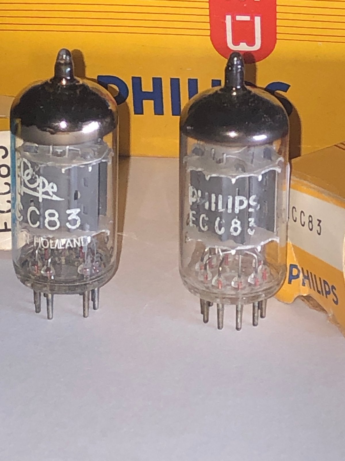 PHILIPS Pope ECC83 Matched Paar Buizen - Heerlen Holland Get, Audio, Tv en Foto, Buizenversterkers, Ophalen of Verzenden, Buis of Buizen