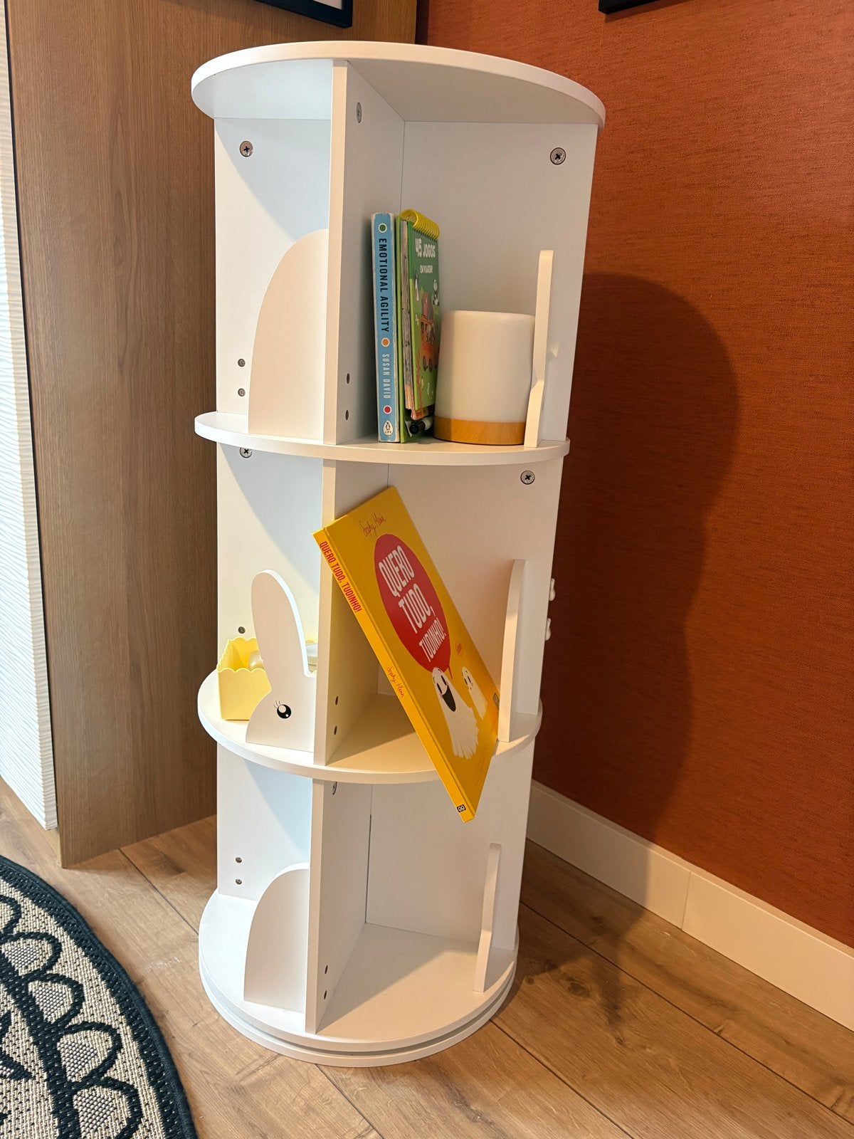 nieuwe draaibare boekenkast (white bookshelf), Ophalen, Minder dan 50 cm, 100 tot 150 cm, Zo goed als nieuw