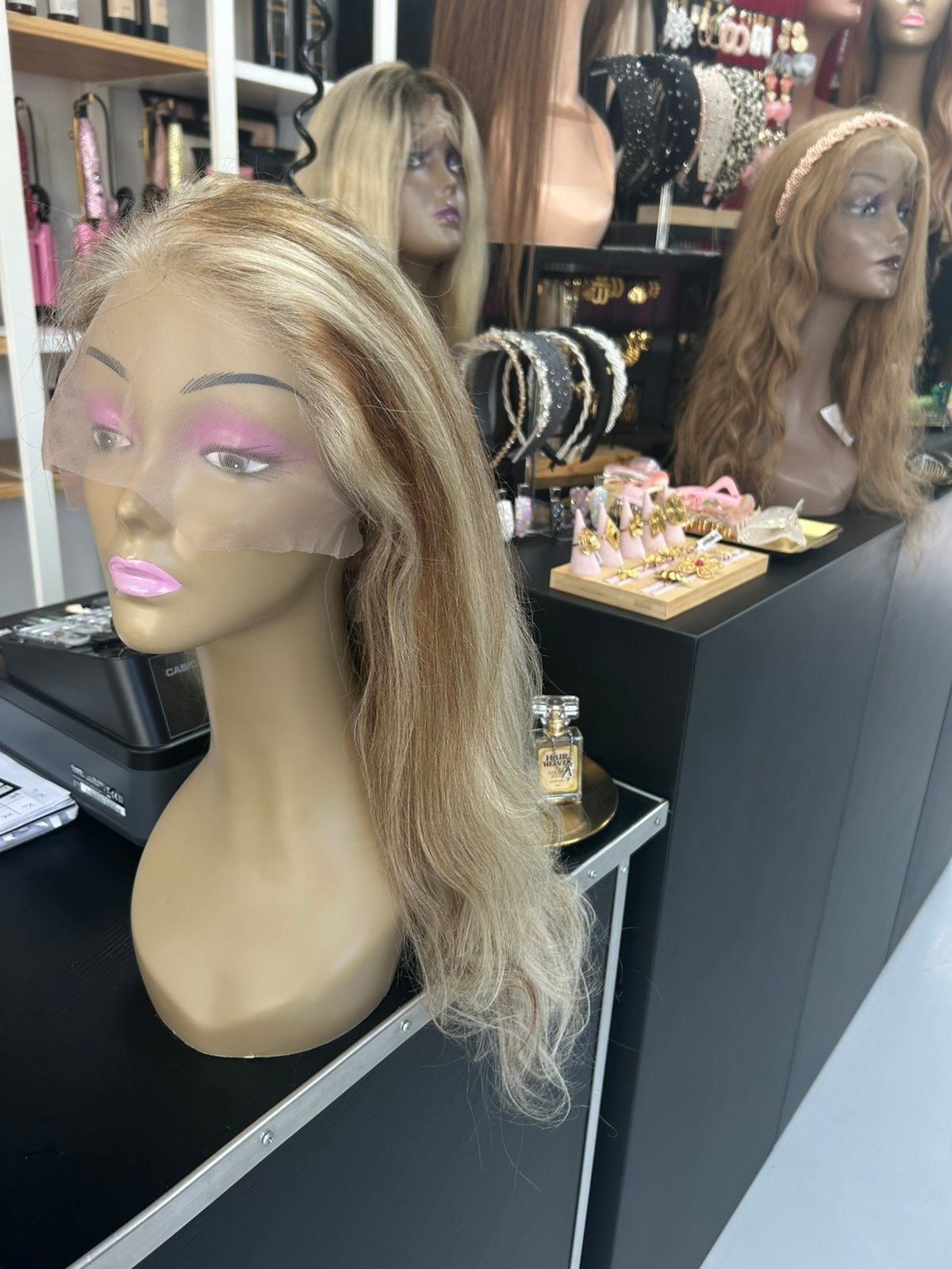 Echthaar Pruik met lowlights human hair wig Actie nu €49, Ophalen of Verzenden, Nieuw, Pruik of Haarverlenging