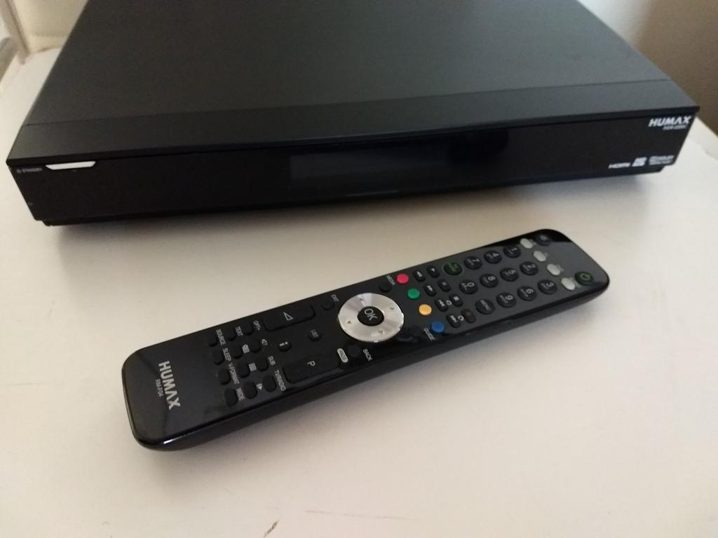 Goede Humax 5200C Ziggo met 500 gb harde schijf, Ophalen, Zo goed als nieuw
