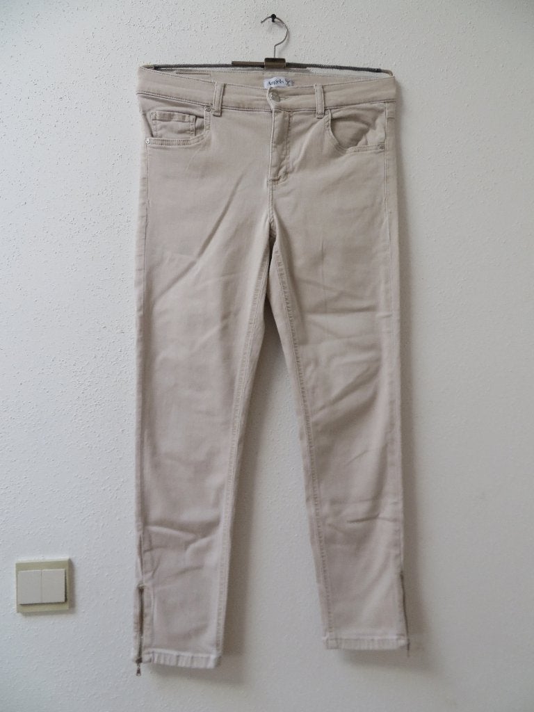 X35 Angels jeans broek ecru beige maat 38, Maat 38/40 (M), Beige, Ophalen of Verzenden, Zo goed als nieuw