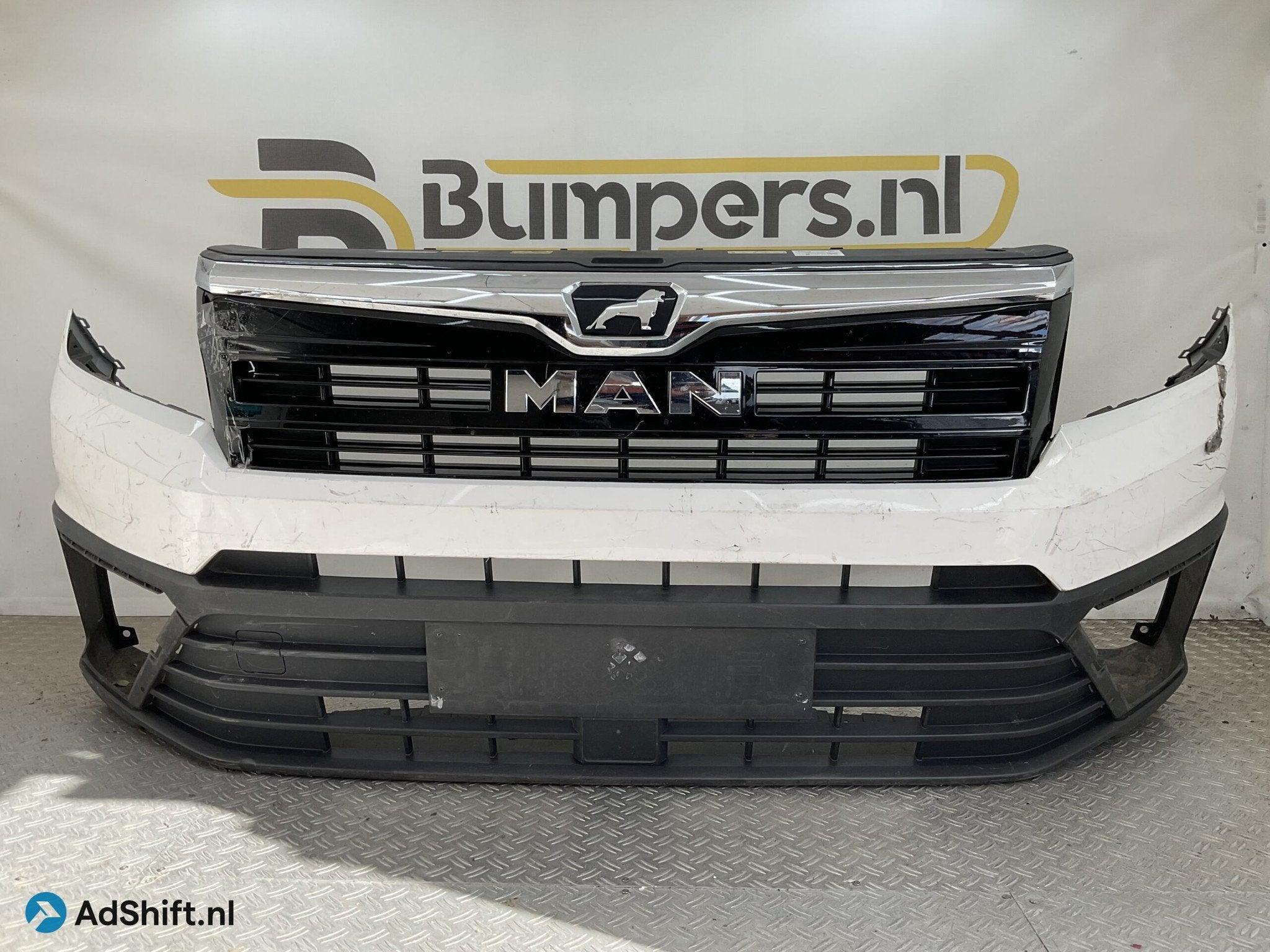 Bumper Volkswagen Crafter 7C0 MAN TGE 18-26 7C0807221 Voorbu