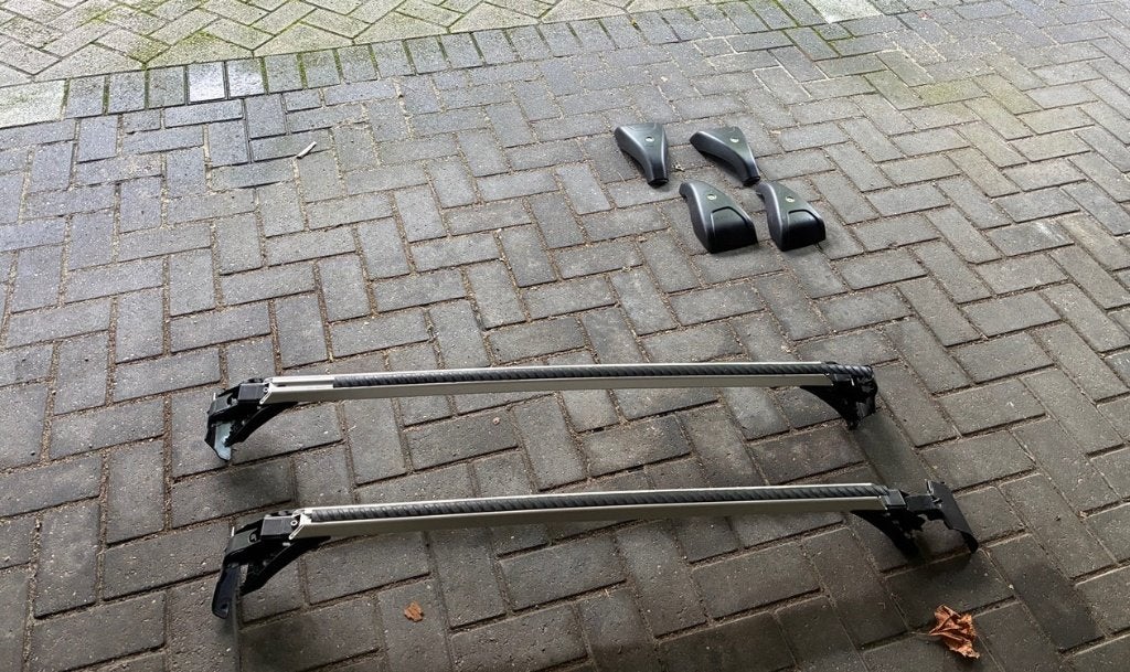 dakdragers v60 bj 2011-2018 origineel volvo, Auto diversen, Ophalen, Zo goed als nieuw