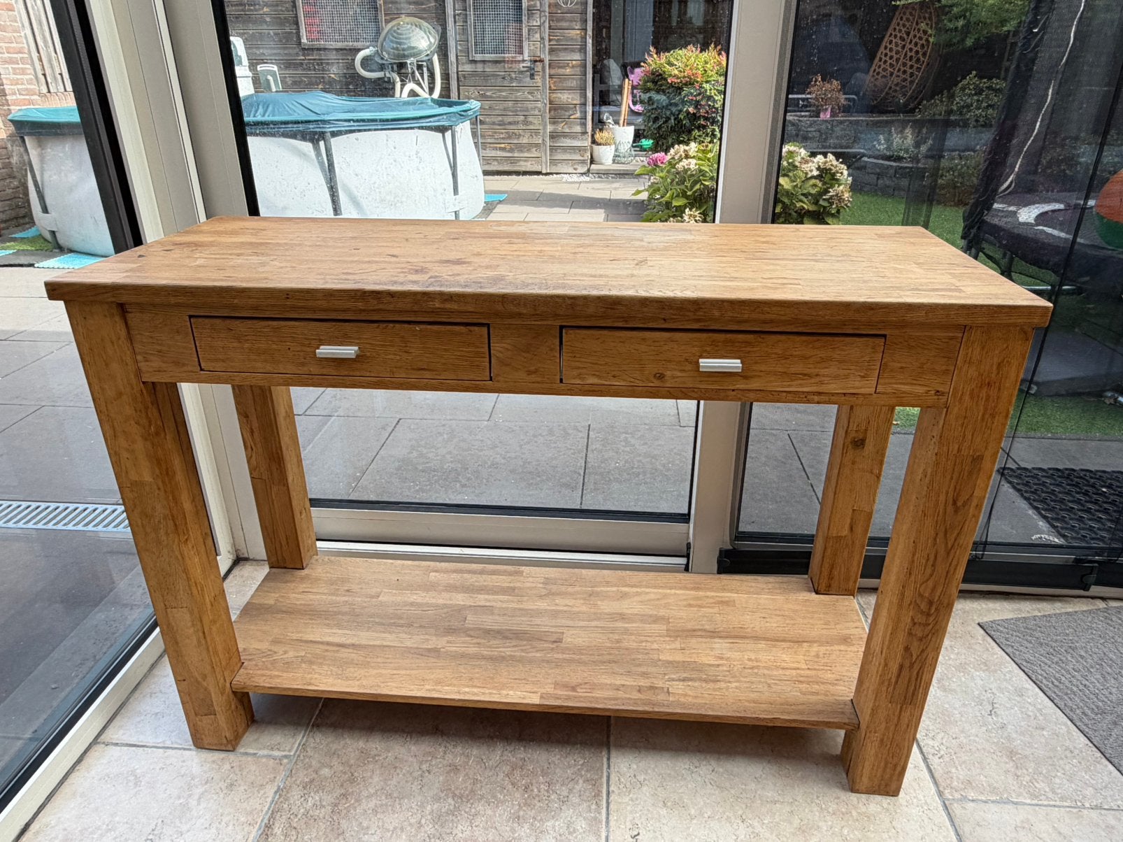Massief eiken sidetable / haltafel met 2 lades, Huis en Inrichting, Ophalen, 100 tot 150 cm, Eikenhout, Zo goed als nieuw