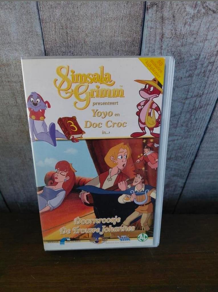 Simsala Grimm deel 3 Doornroosje videoband. NIEUW, Cd's en Dvd's, VHS | Kinderen en Jeugd, Alle leeftijden, Ophalen of Verzenden