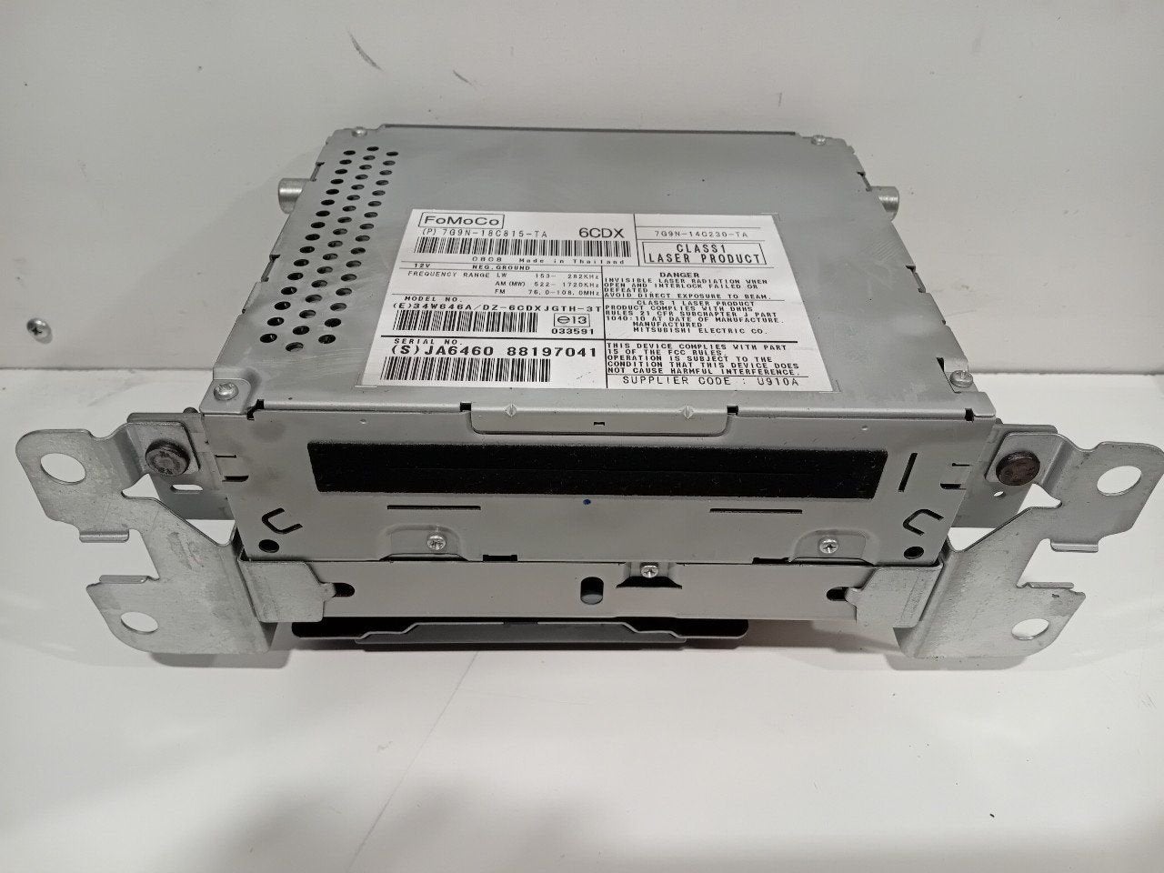 Cd speler Jaguar XF, Ophalen of Verzenden, Van der Ven Autorecycling B.V., Onderdelen@venauto.nl, Ettenseweg 76, 4706 PB Roosendaal, The Netherlands