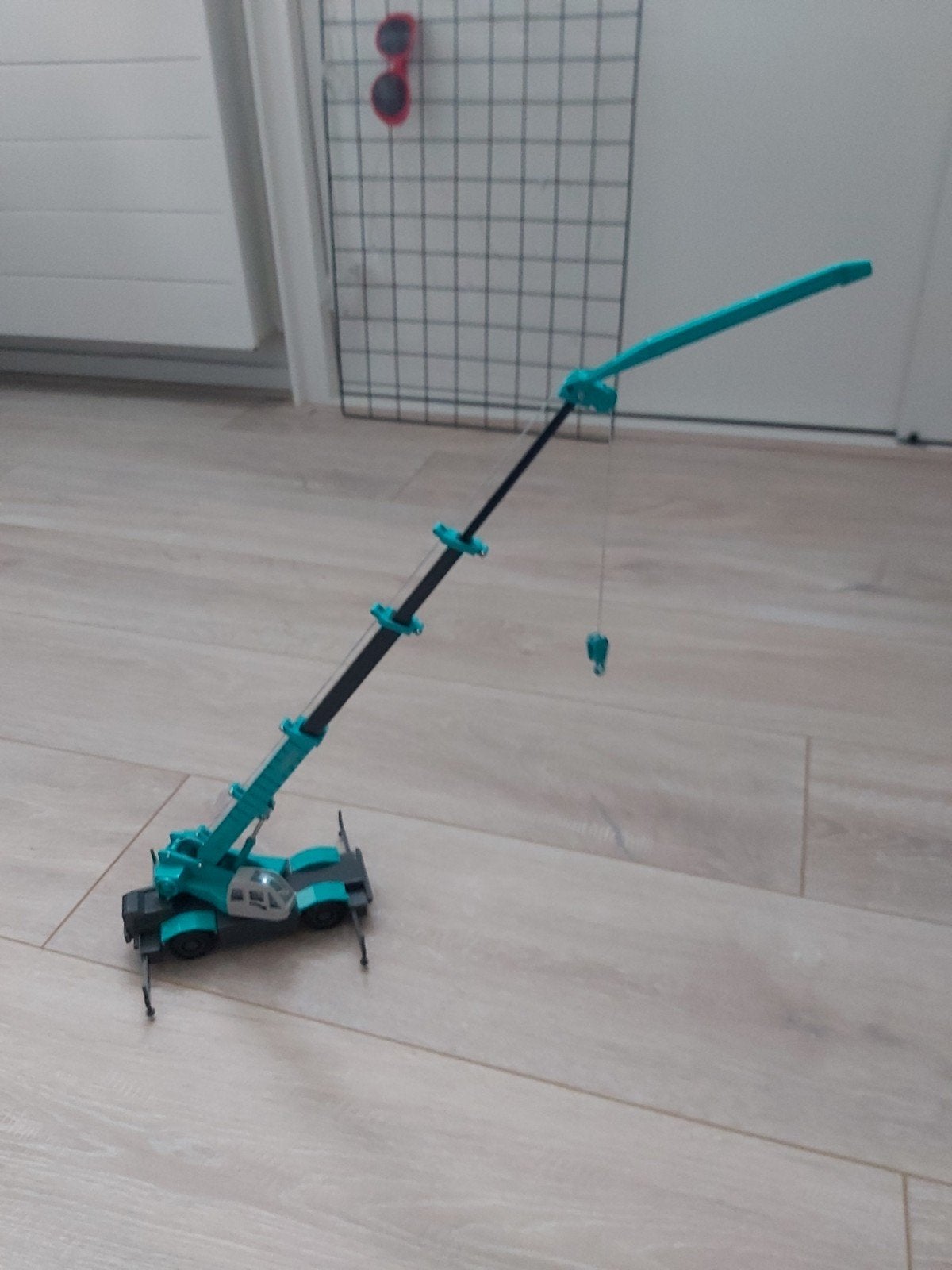 Kobelco RK500 2 assige telescoop kraan in de OVP schaal 1/55, Hobby en Vrije tijd, Modelauto's | 1:50, Ophalen of Verzenden, Nieuw