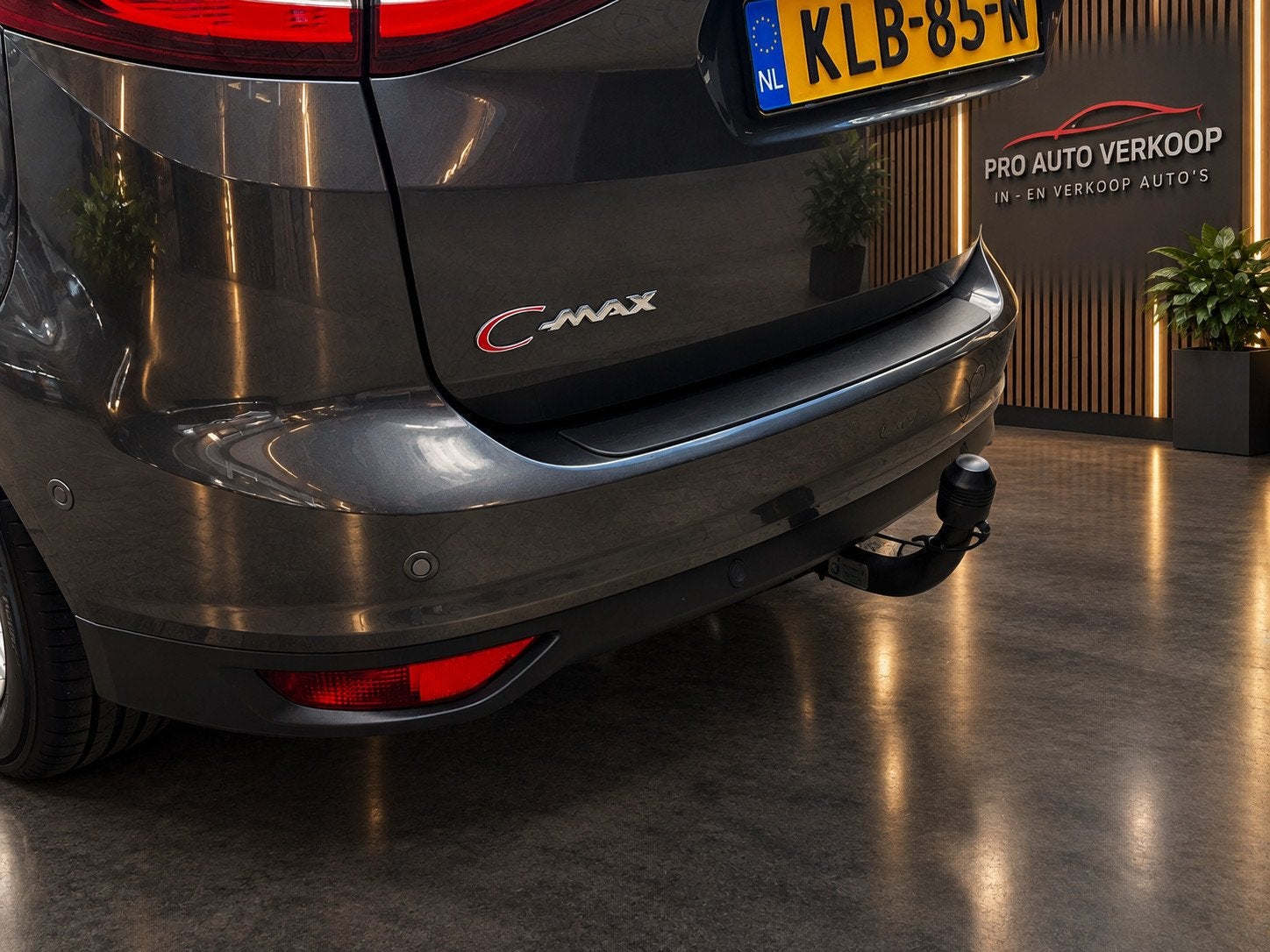 Ford C-MAX 1.5 Titanium PDC_Cruise_Automaat_Cruise_trekh, Dealer onderhouden, 15 km/l, Euro 6, 4 cilinders