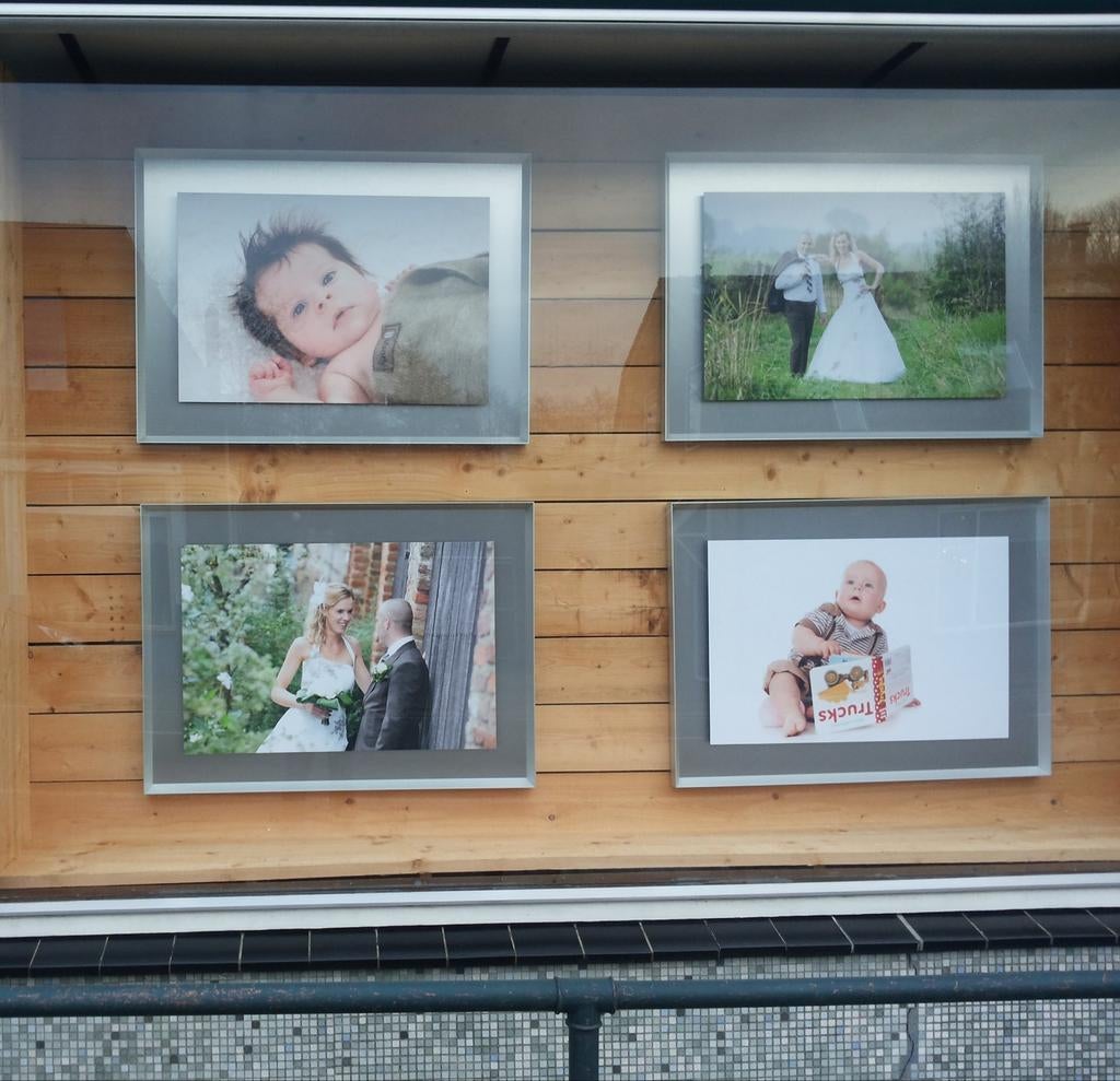 Fotolijsten 4 stuks 80x120cm magneet foto, Ophalen, Gebruikt, Overige merken