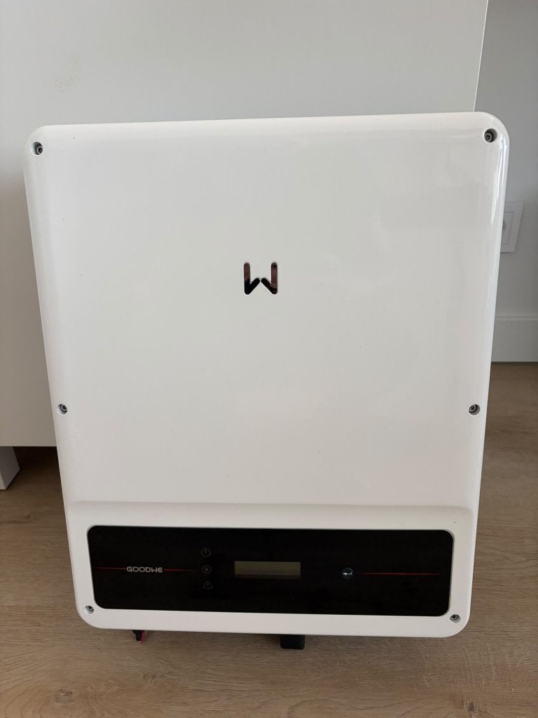 GoodWe GW6000-SDT-20 omvormer ZGAN, Ophalen, Zo goed als nieuw, Overige typen, 200 wattpiek of meer