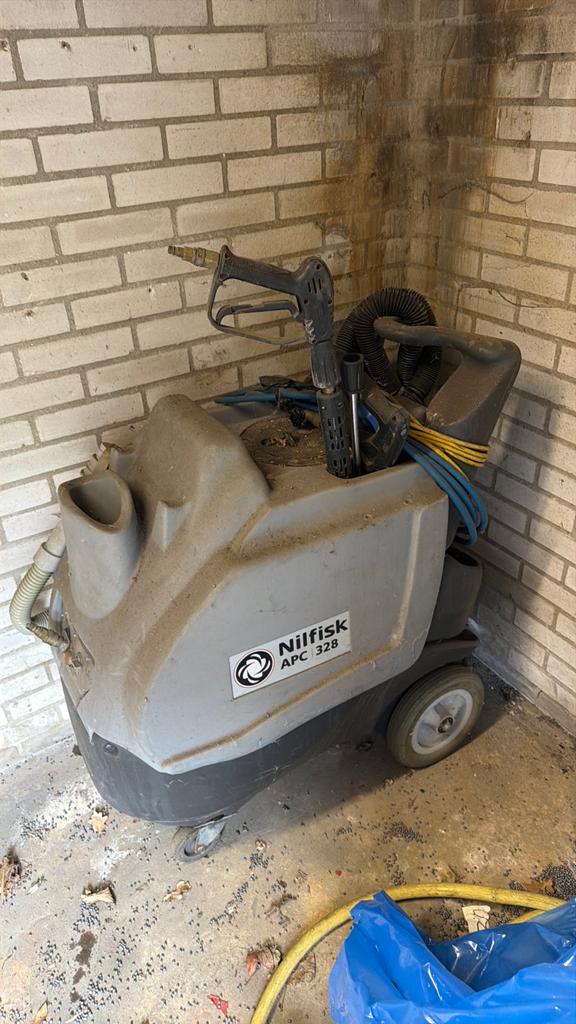 Nilfisk apc 328 taski, tennert opruiming, Ophalen, Gebruikt, Elektrisch