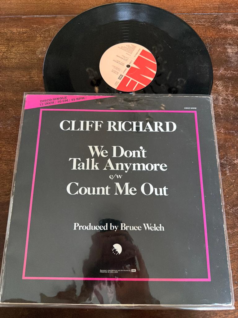 Cliff Richard - We Don't Talk Anymore (12" Maxi-Single), Gebruikt, Maxi-single, Ophalen of Verzenden, 1970 - 1979