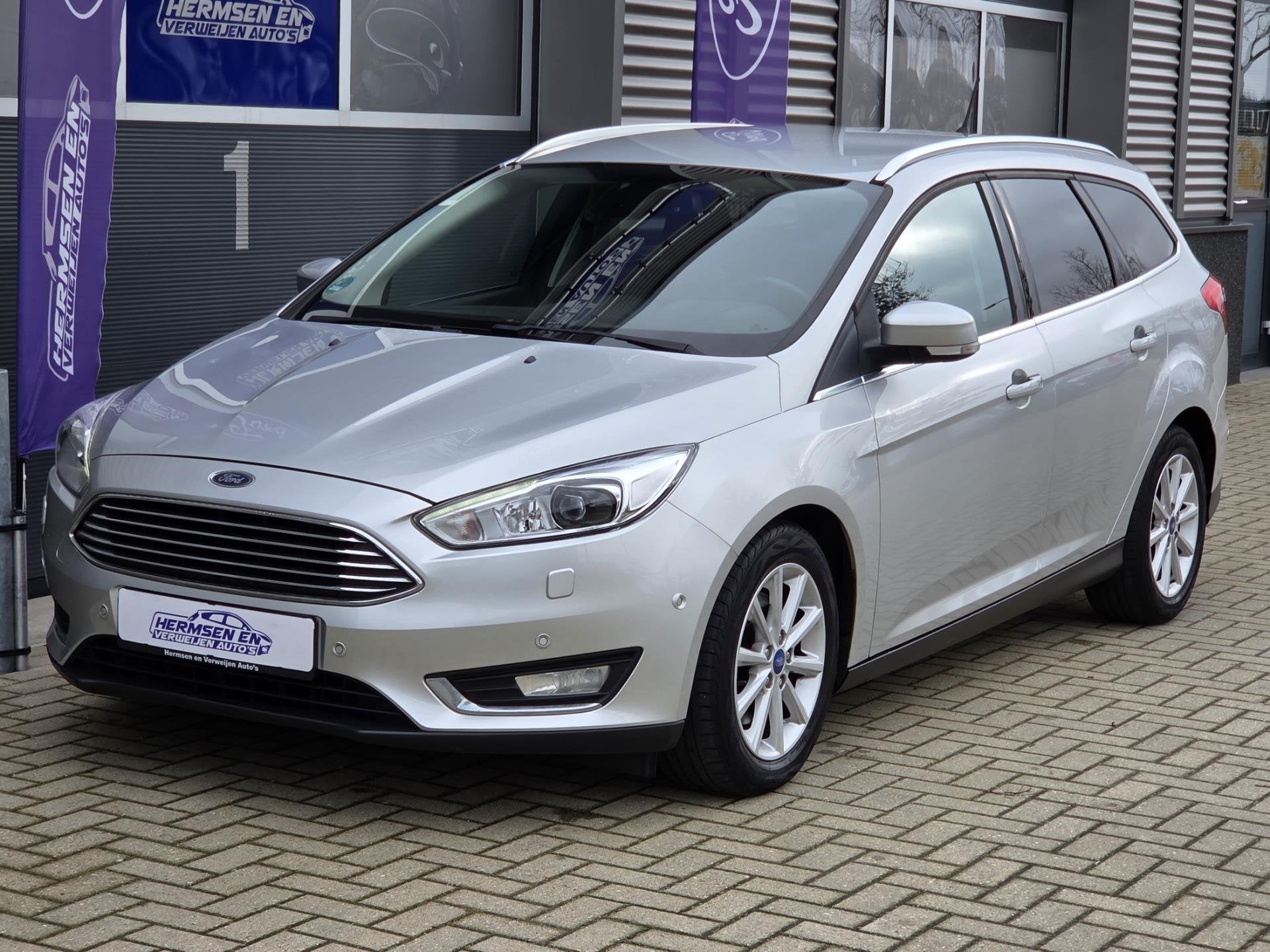 Ford Focus 1.5 EcoBoost 182pk Titanium automaat, trekhaak!, Auto's, Ford, Stof, Zwart, 4 cilinders, 182 pk