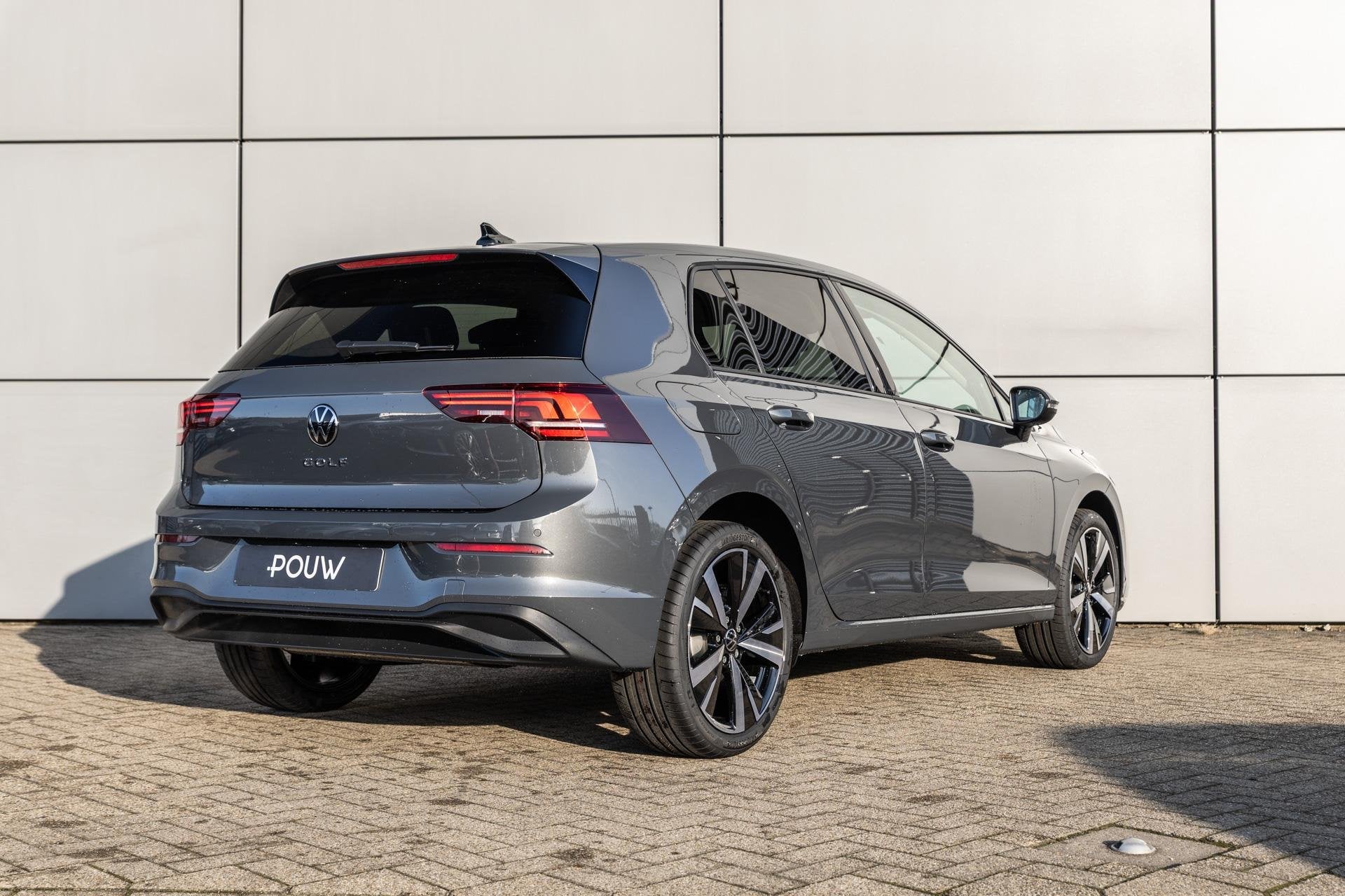 Volkswagen Golf 1.5 TSI 115pk Life Edition | 18" Velgen | Tr, Voorwielaandrijving, 12 maanden, Stof, 1498 cc
