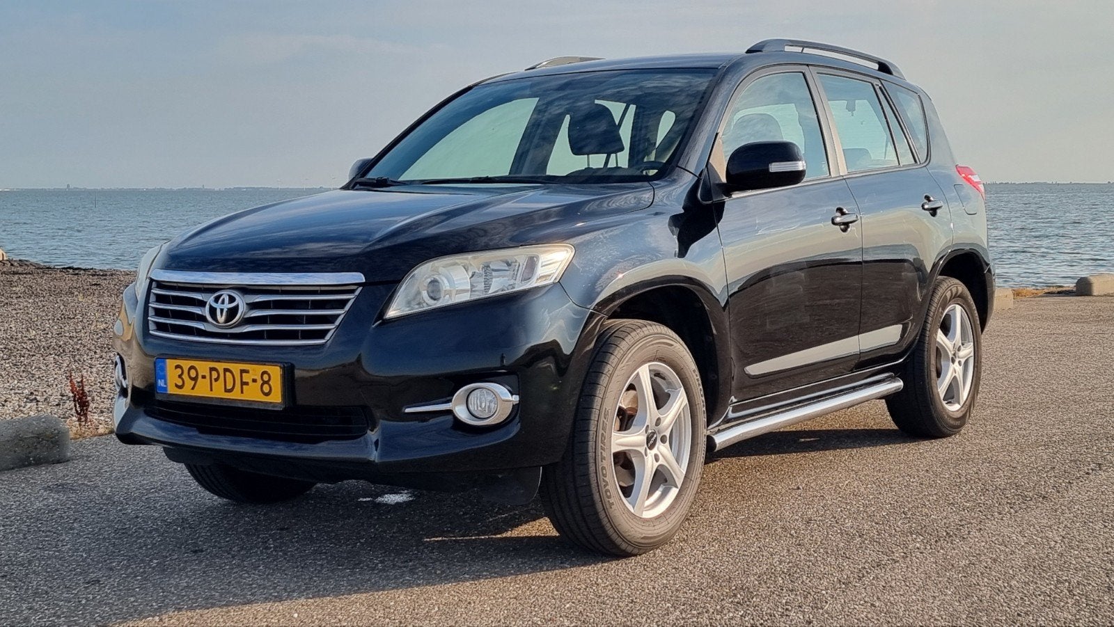 Toyota Rav4 2.0 Vvt-i 2WD 2011 Zwart, cruise contrl, trekh., Stof, 750 kg, 4 cilinders, 157 pk