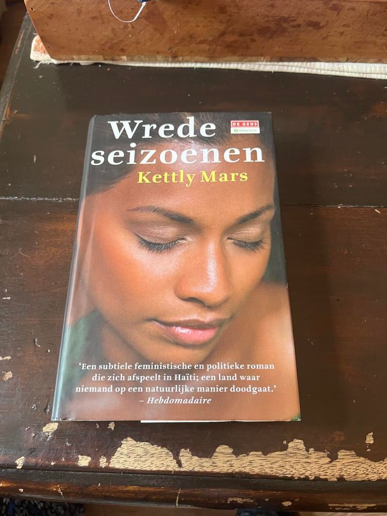 Wrede seizoenen - Kettly Mars (roman), Boeken, Ophalen of Verzenden, Gelezen, Wereld overig