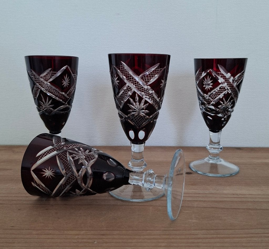 Set van 4 Boheemse Tsjechische Rode Kristallen Glazen., Antiek en Kunst, Antiek | Glas en Kristal, Ophalen of Verzenden