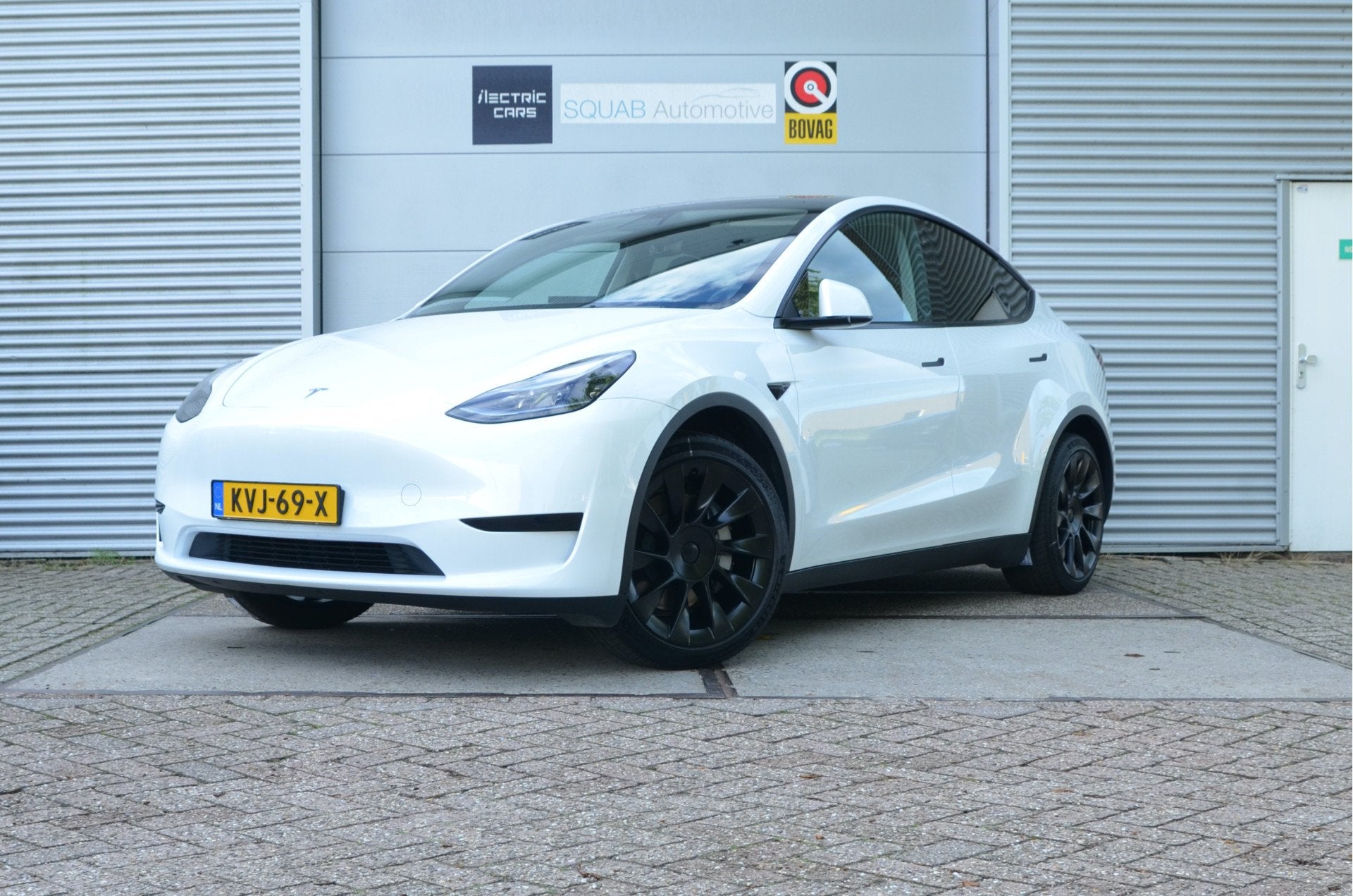 Tesla Model Y RWD 58 kWh 20" Alu AutoPilot3.0 Ryzen, Auto's, Automaat, Achterwielaandrijving, Gebruikt, Zwart