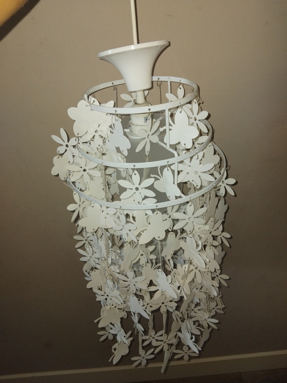 Witte hanglamp met bloemen en vlinders, Ophalen, Speels, Romantisch, Modern, E27 (groot), Zo goed als nieuw