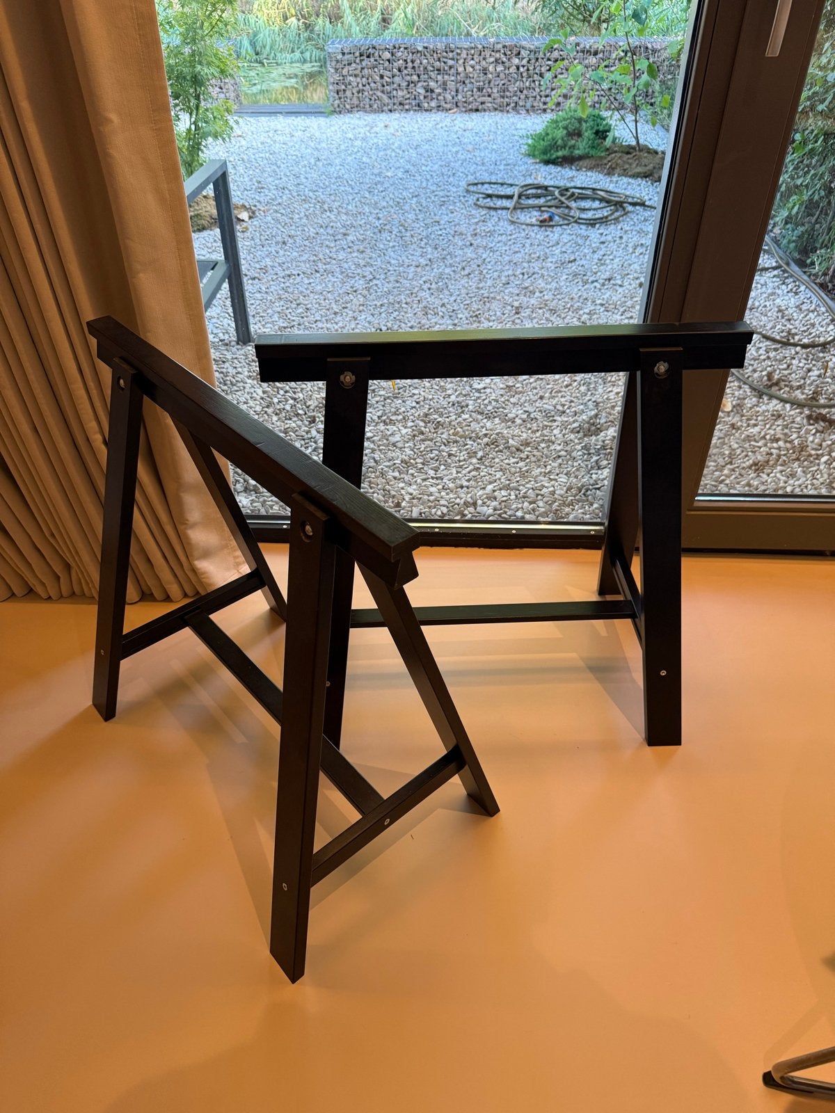 IKEA Oddvald schragen (2 stuks) - Zwart, als nieuw, Huis en Inrichting, Bureaus, Ophalen, Zo goed als nieuw, IKEA, Zwart
