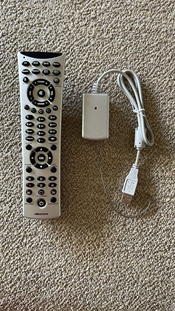 Medion remote controle set, Ophalen of Verzenden, Nieuw, Origineel