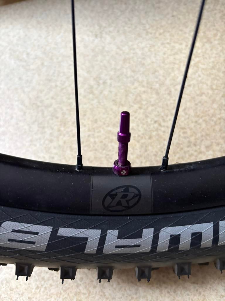 Industry Nine I9 Hydra Mullet Wielset Reverse Black, Fietsen en Brommers, Zo goed als nieuw, Aluminium, Mountainbike, Ophalen