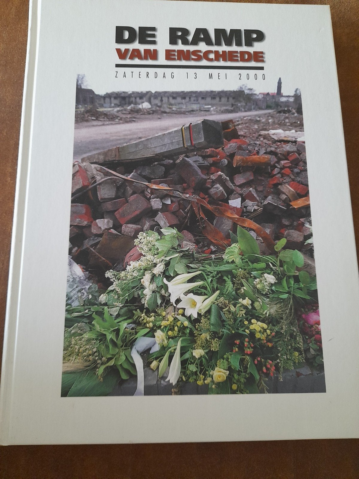 De Ramp van Enschede - Zaterdag 13 Mei 2000, Ophalen of Verzenden, Zo goed als nieuw, Algemeen, 1945 tot heden
