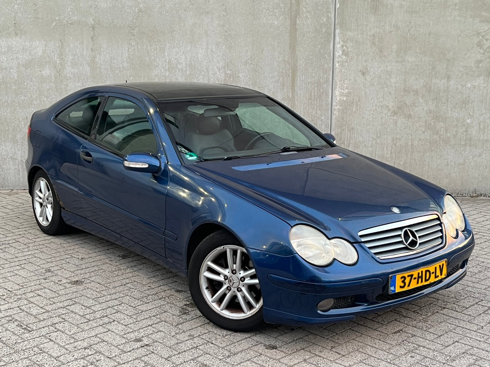 Goedrijdende Mercedes-Benz C200 SportCoupe 163PK/NieuweAPK!, Auto's, Mercedes-Benz, Automaat, 1998 cc, Achterwielaandrijving, 4 cilinders