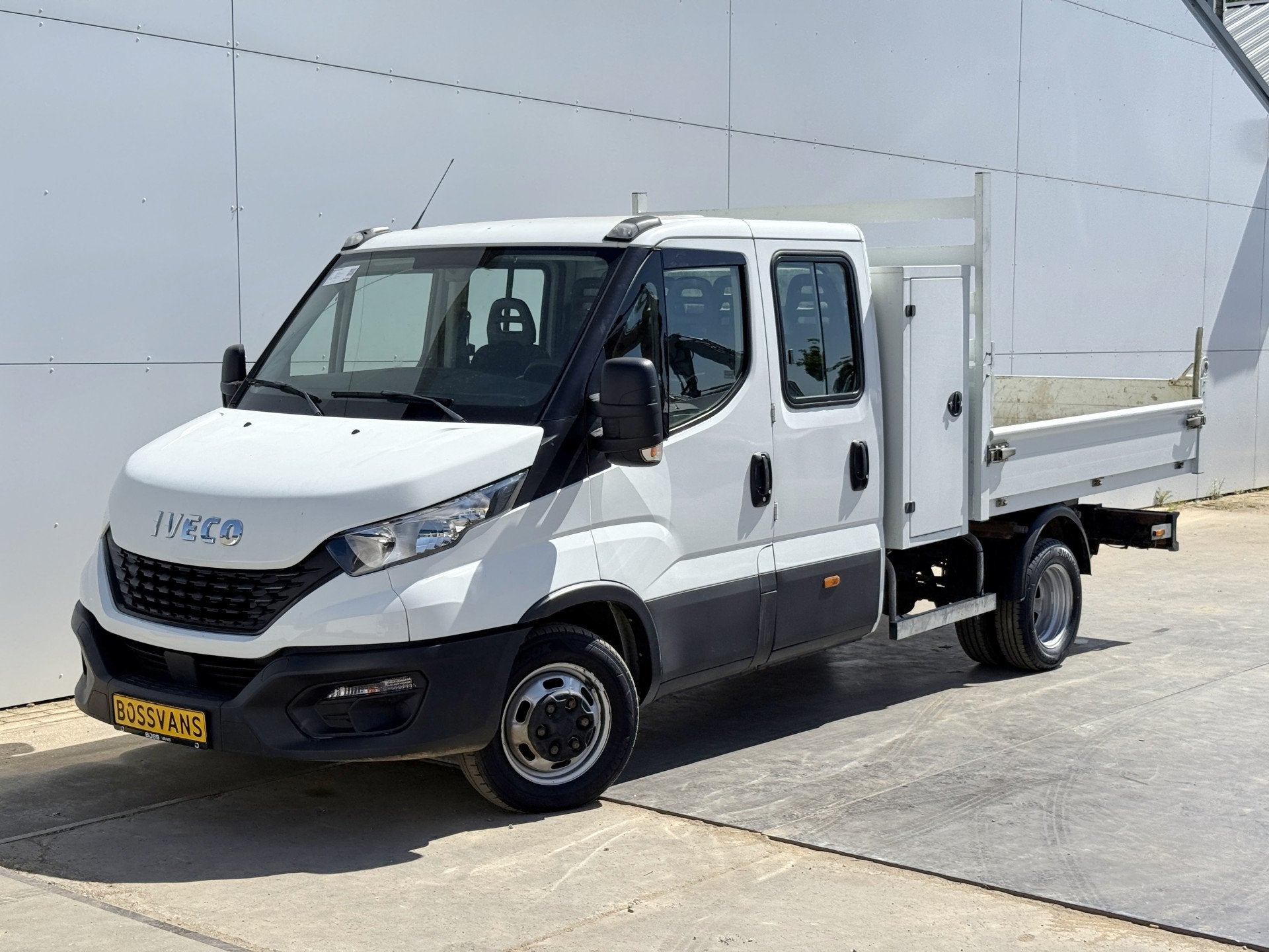 Iveco Daily 35C14 2.3 Kipper Dubbele Cabine Dubbellucht 3,5t, 13 km/l, Gebruikt, Zwart, Iveco