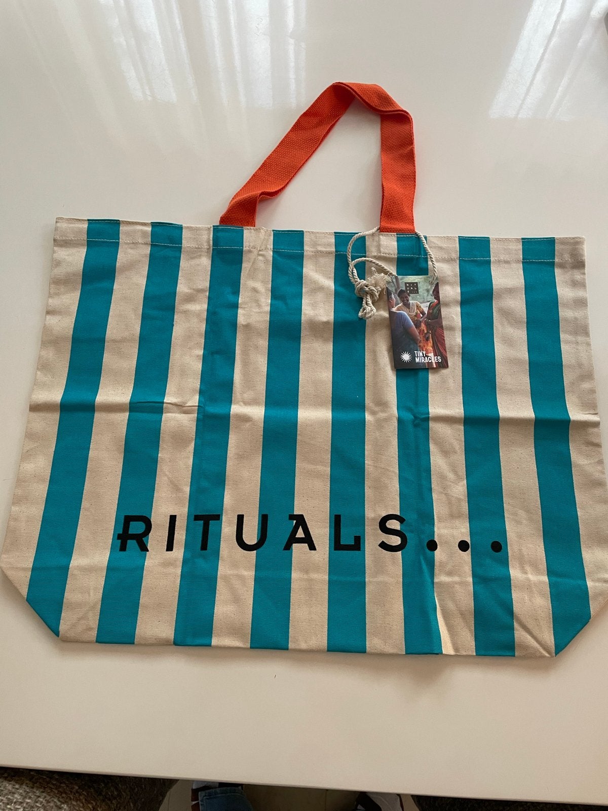 Rituals Tiny Miracles Strandtas - Nieuw met kaartje, Sieraden, Tassen en Uiterlijk, Ophalen of Verzenden, Nieuw, Blauw, Shopper