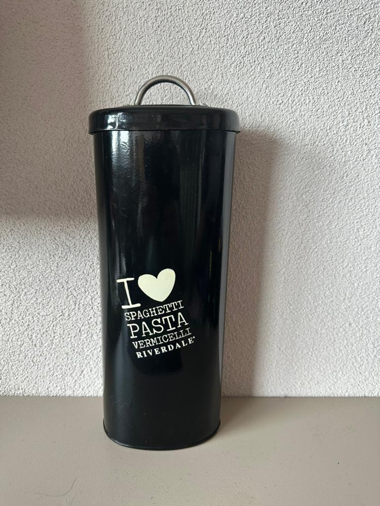 Riverdale spaghetti pot - Zwart met 'I love pasta' opdruk, Huis en Inrichting, Gebruikt, Ophalen of Verzenden, Metaal, Voorraadpot