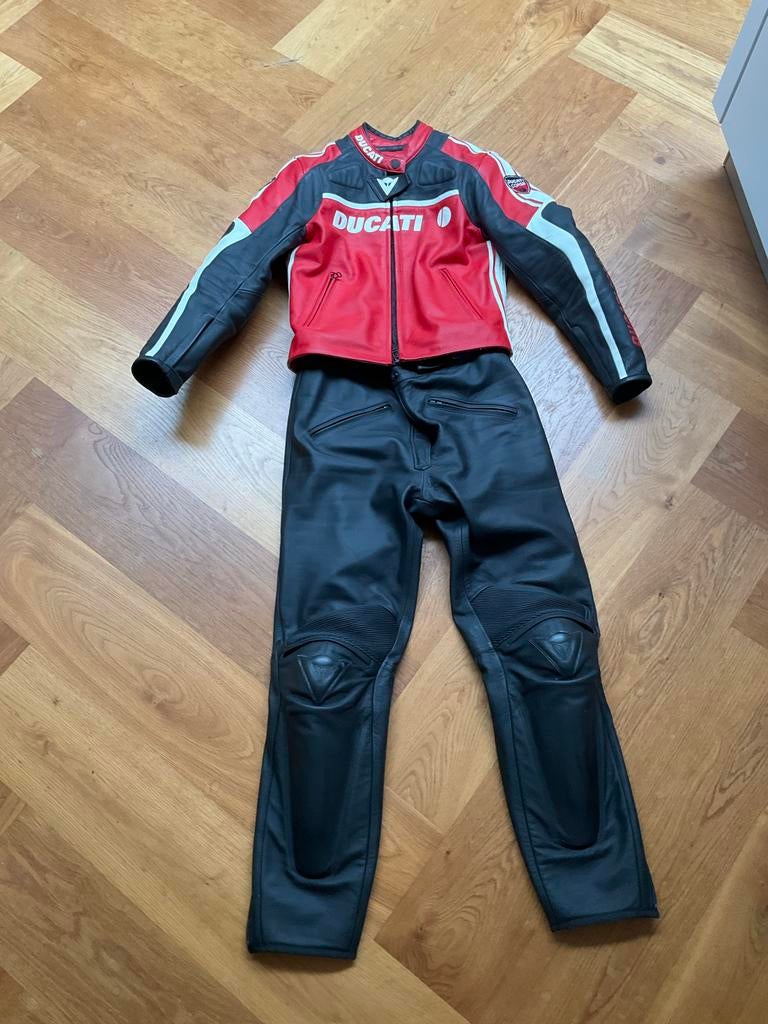 Ducati leren motorpak - Combipak broek en jas Dainese, Ophalen of Verzenden, Tweedehands, Dames, Combipak
